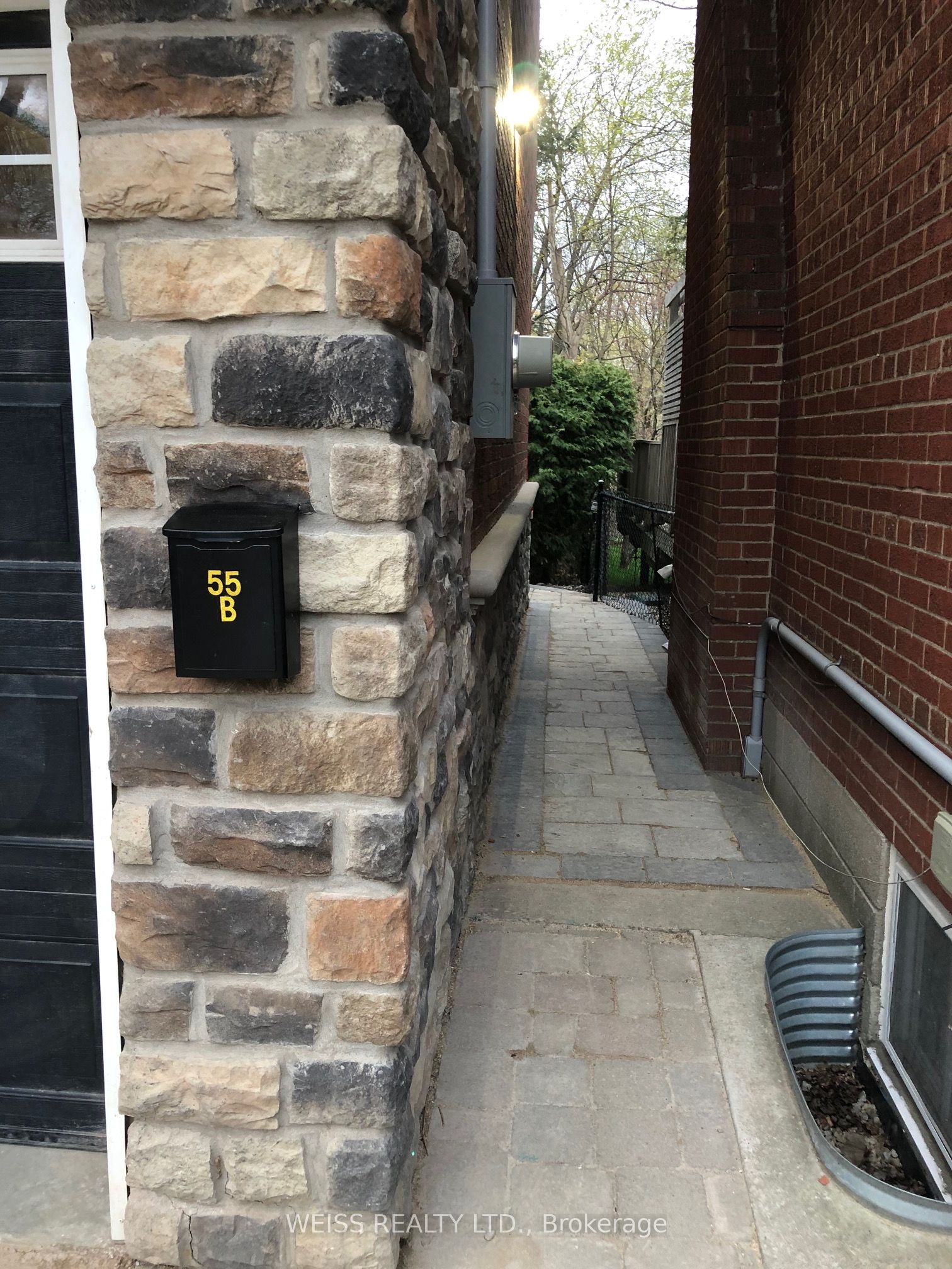 55 Addington Avenue B, Toronto, ON M2N 2L1 photo 3