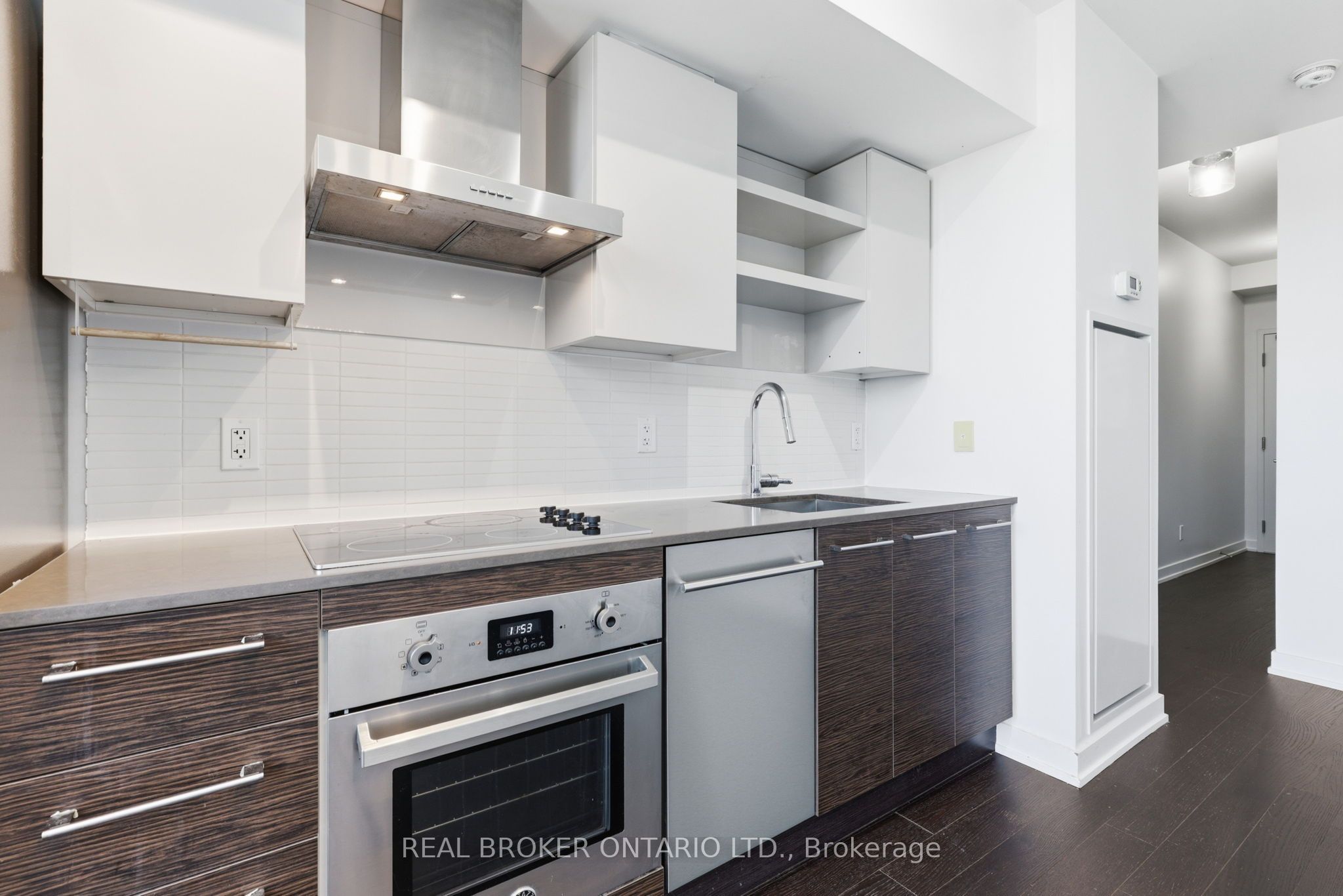 1030 King Street W Ph25, Toronto, ON M6K 0B4 photo 5
