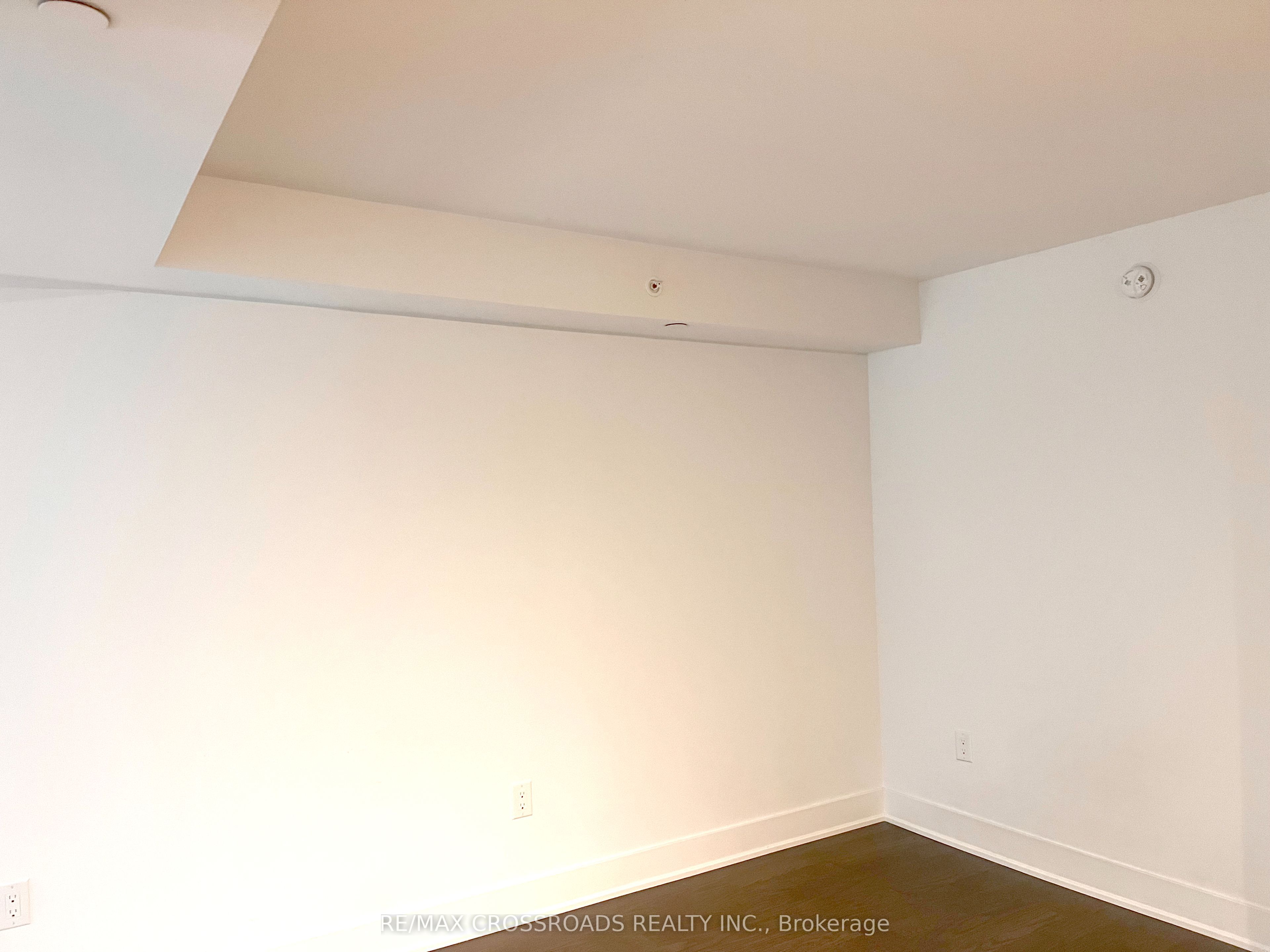 955 Bay Street 914, Toronto, ON M5S 0C6 photo 4