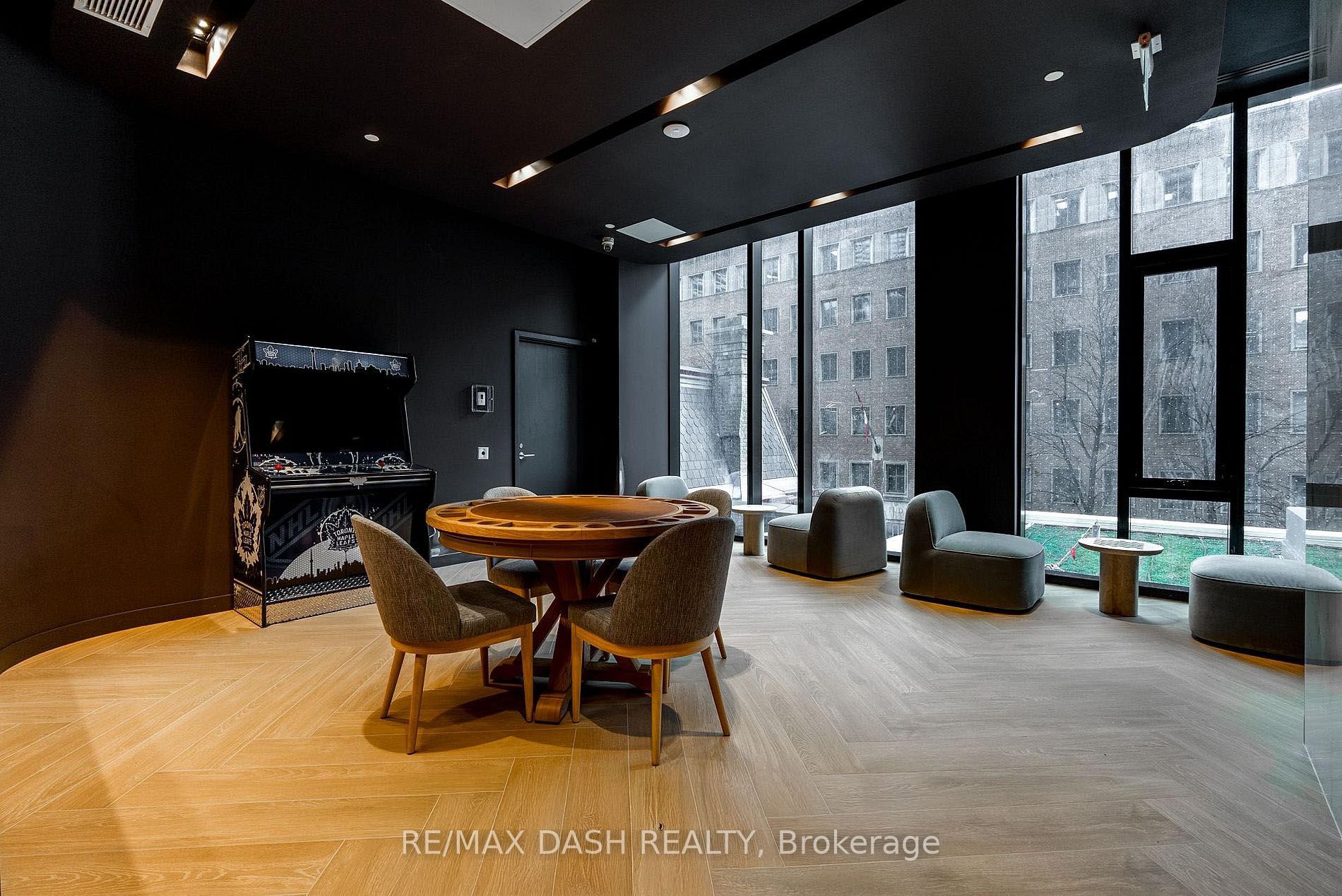 634 Church Street 3011, Toronto, ON M4Y 0G9 photo 5