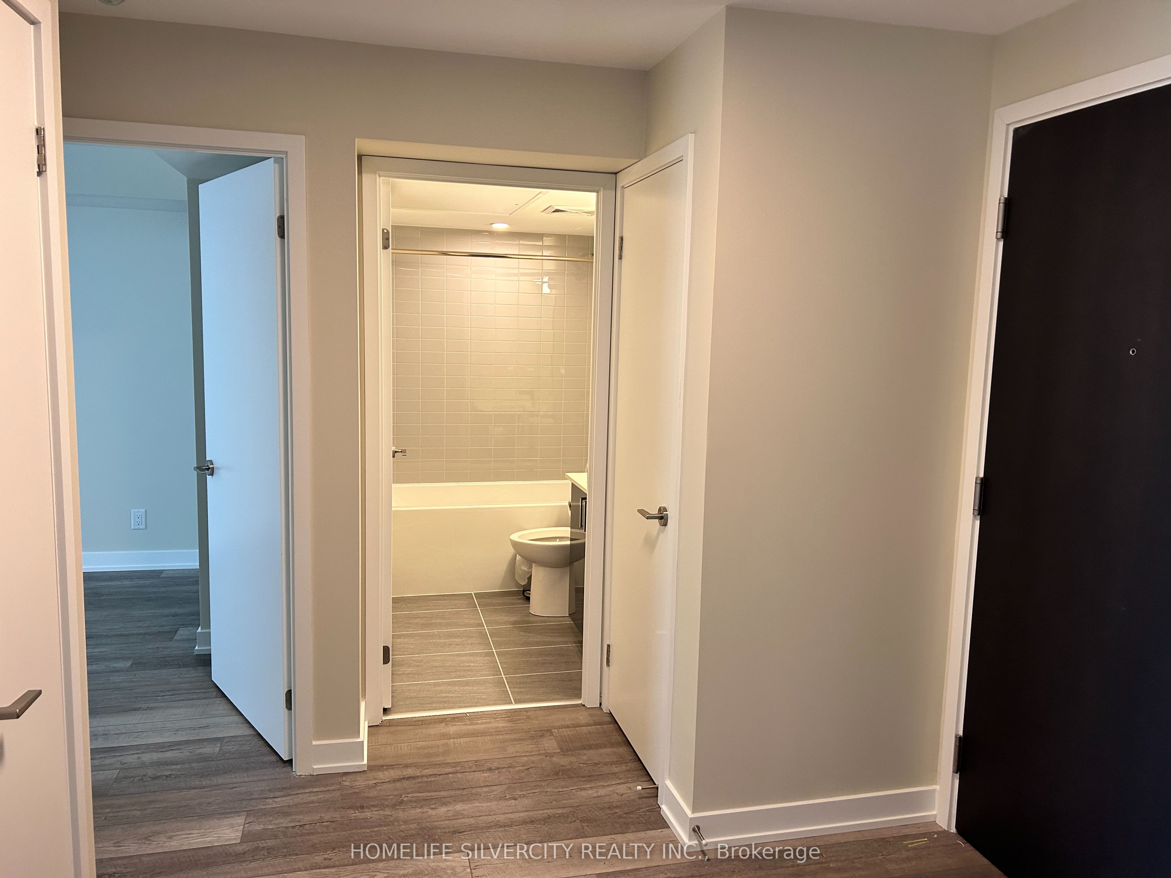 38 Monte Kwinter Court 1214, Toronto, ON M3H 0E2 photo 4