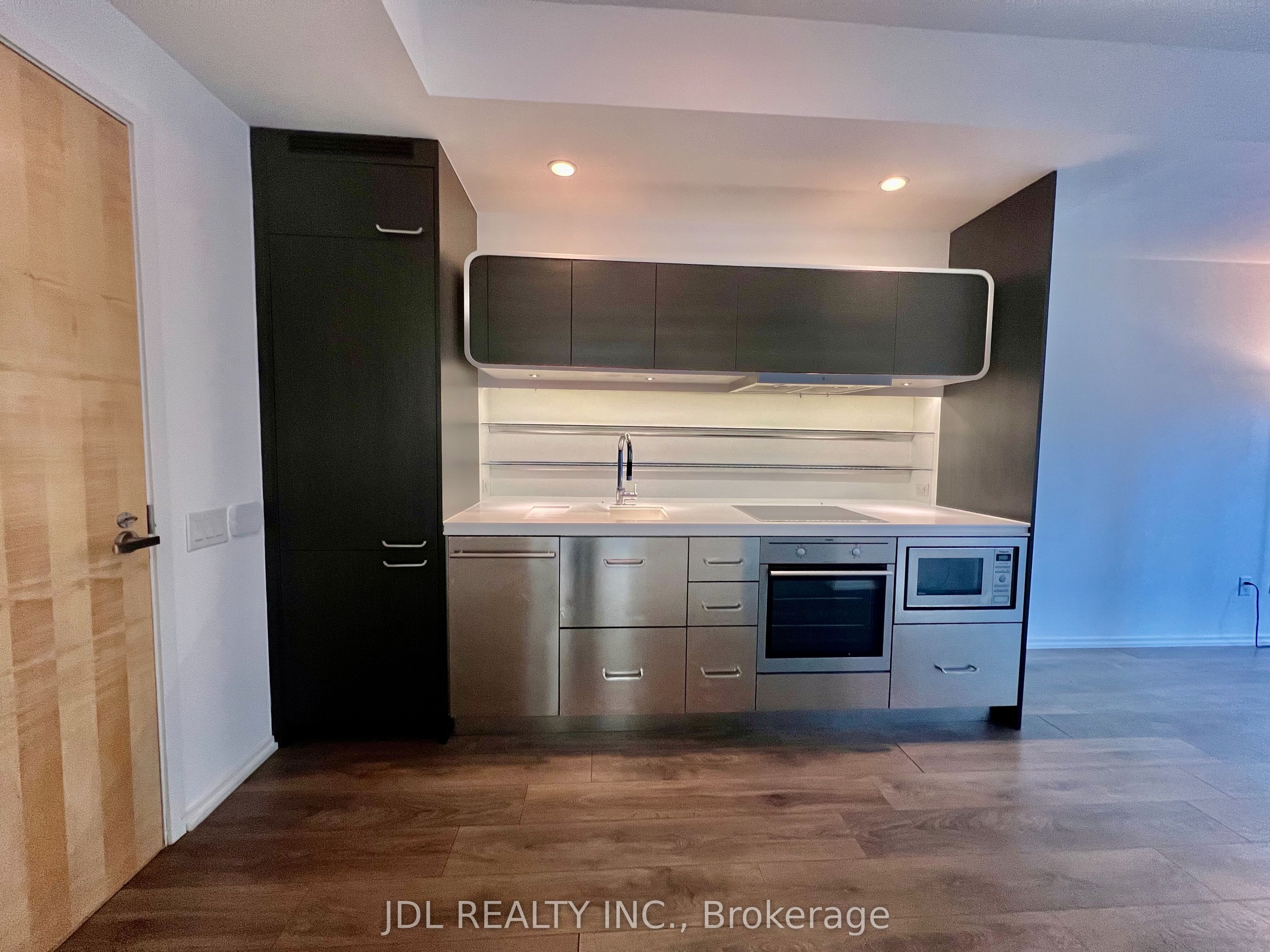 45 Charles Street 805, Toronto, ON M4Y 1S2 photo 4