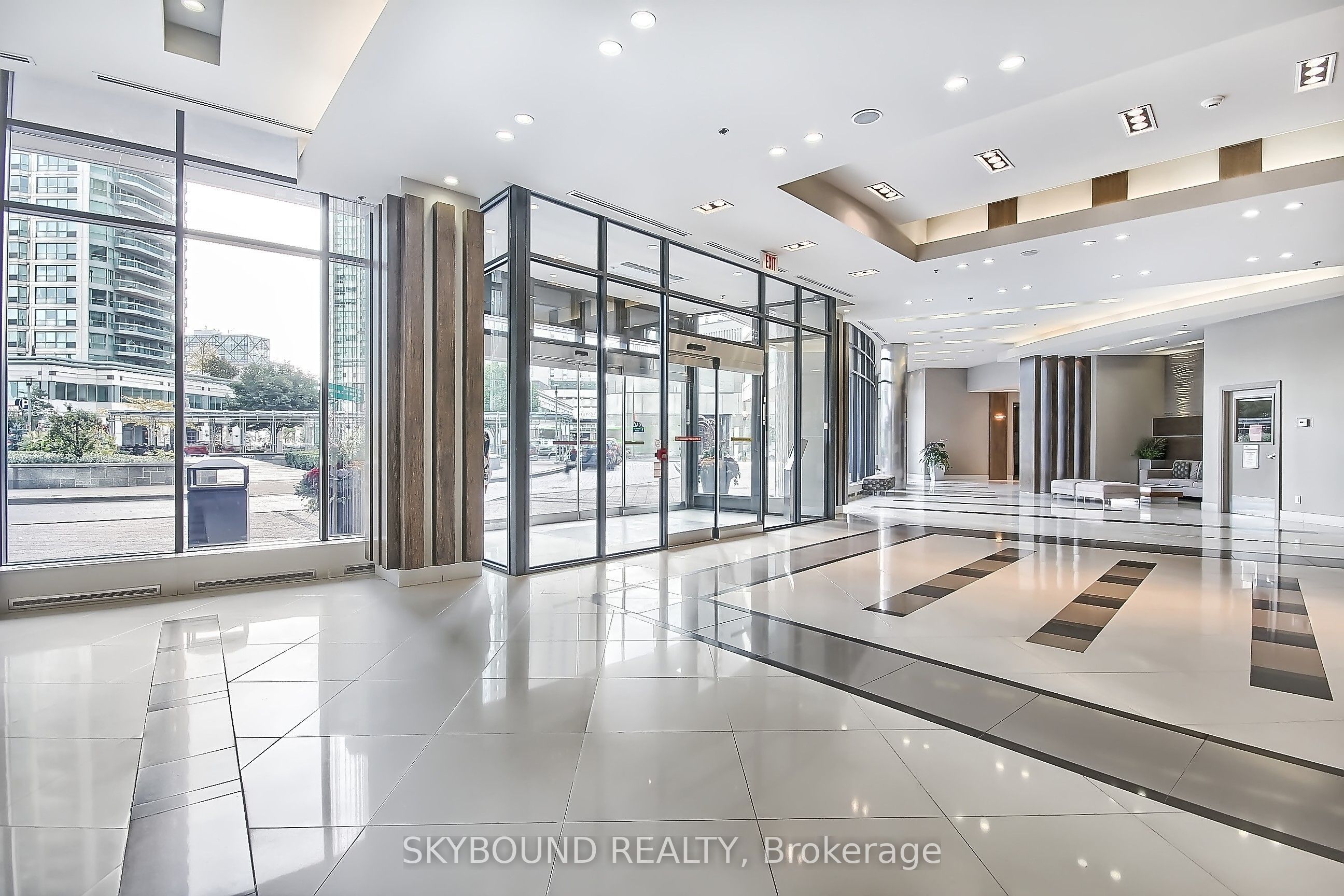 33 Bay Street 712, Toronto, ON M5J 2Z3