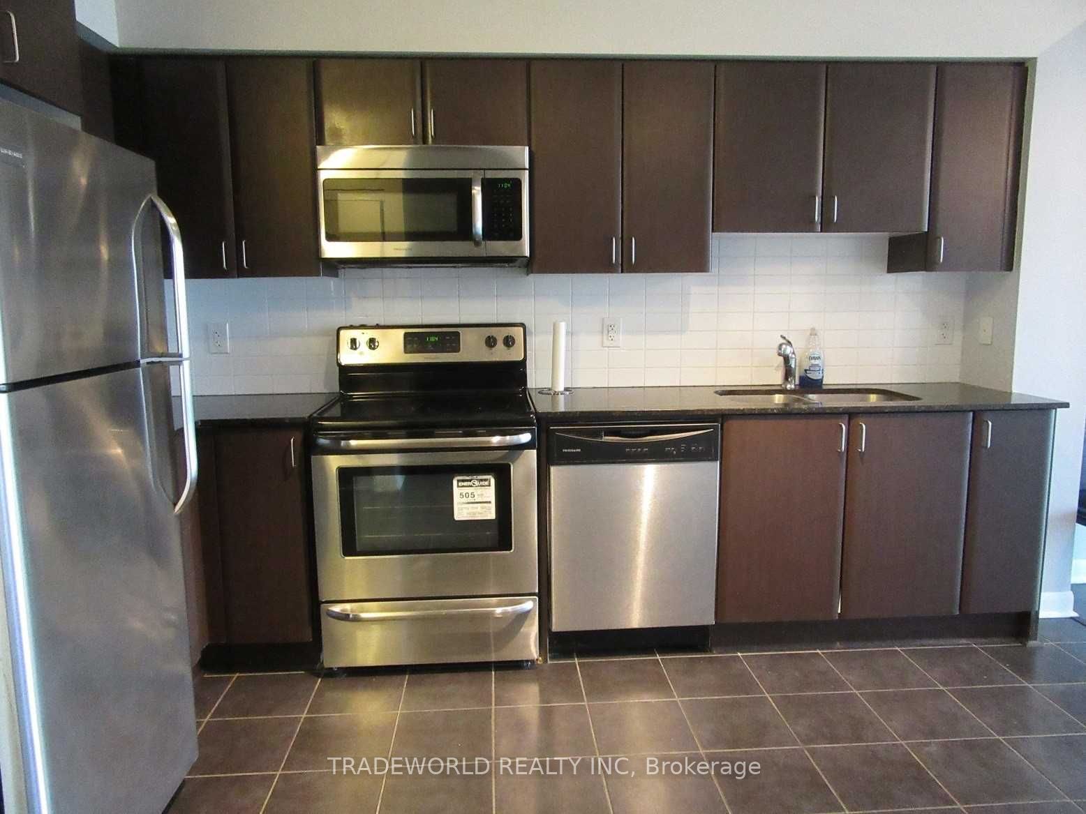 525 Wilson Avenue 821, Toronto, ON M3H 0A7 photo 2