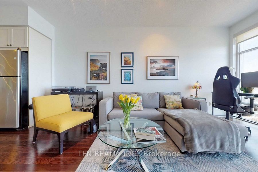 2191 Yonge Street 4101, Toronto, ON M4S 3H8 photo 3