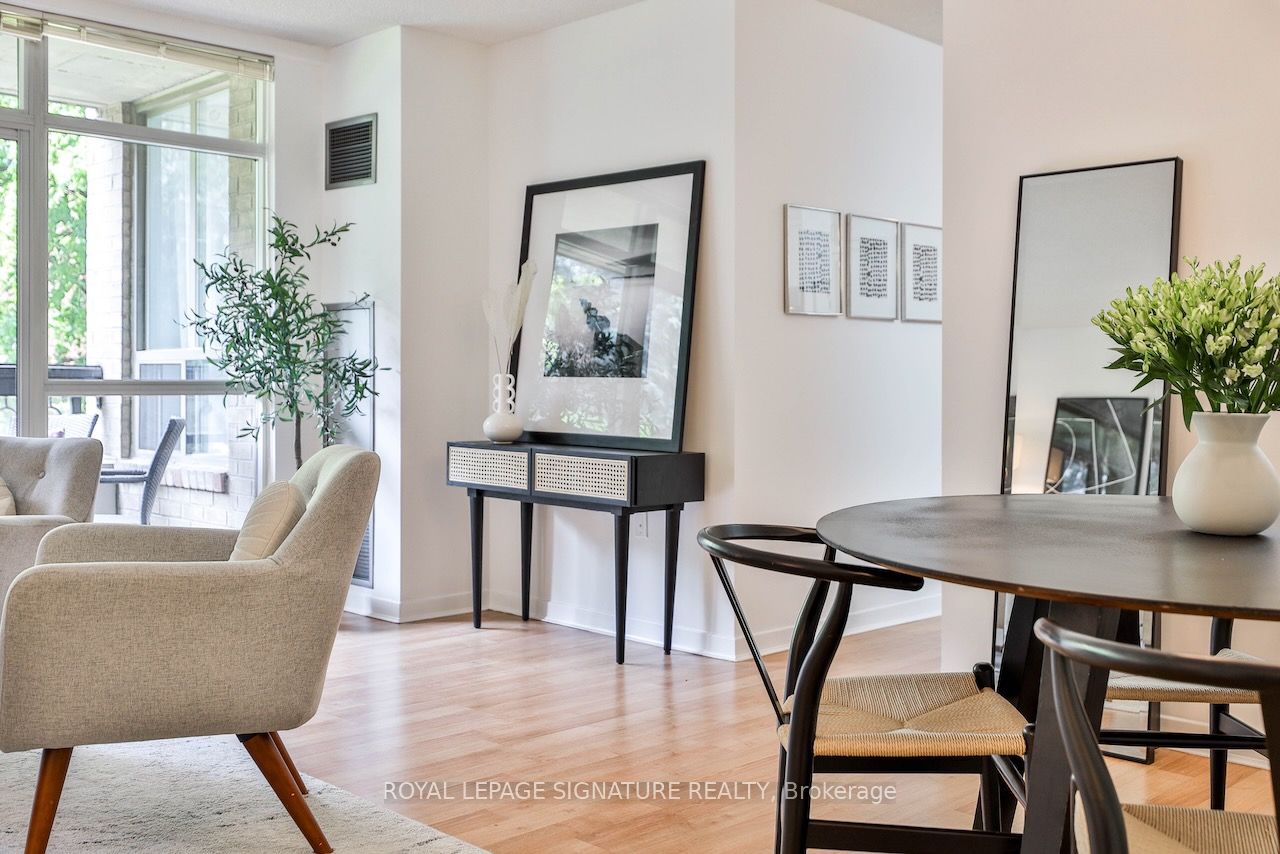 284 Bloor Street W 206, Toronto, ON M5B 2L4 photo 4