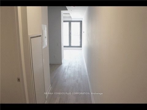 560 King Street W 409, Toronto, ON M5V 0L6 photo 4