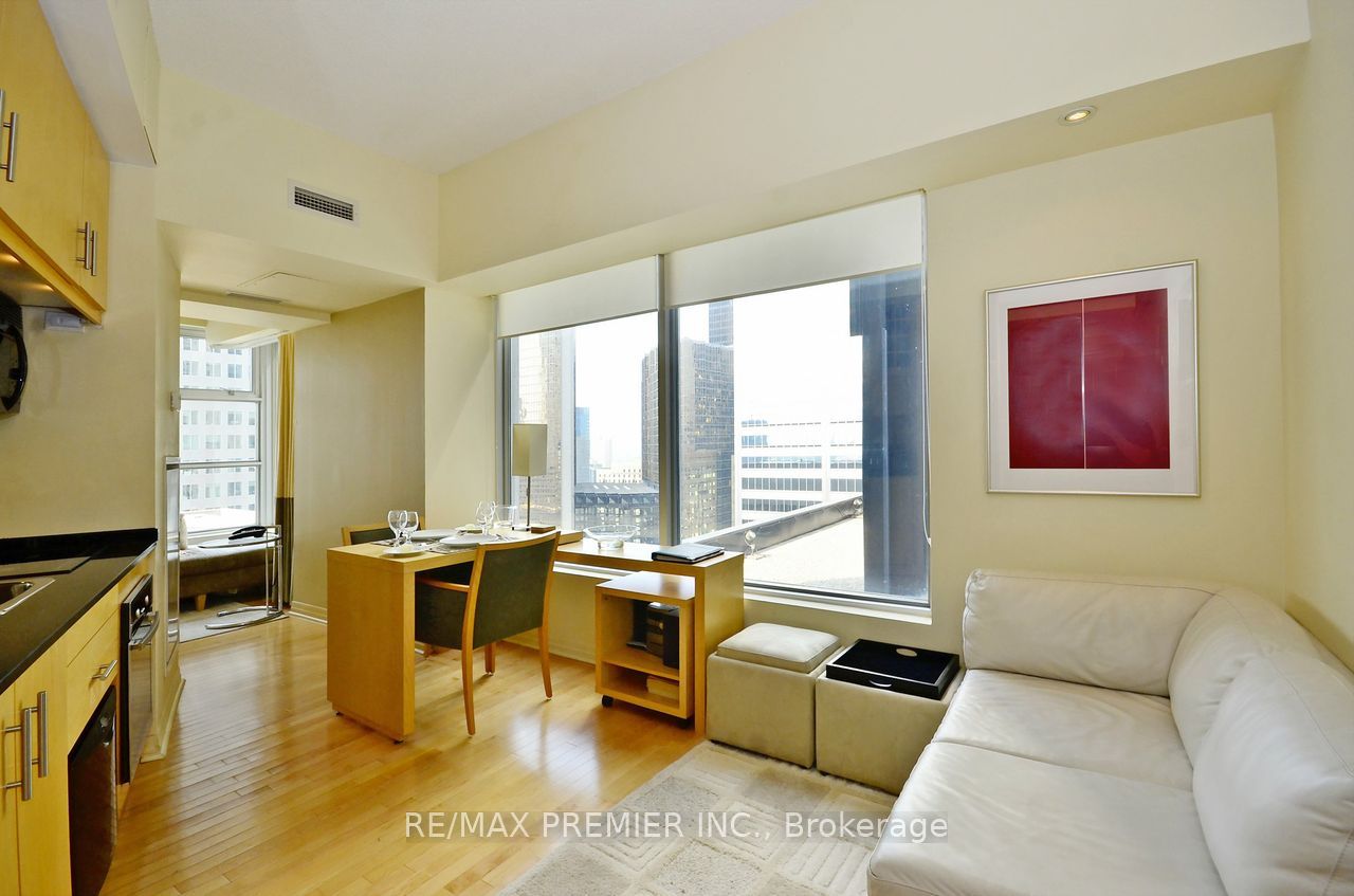 1 King Street W 1912, Toronto, ON M5H 1A1 photo 4
