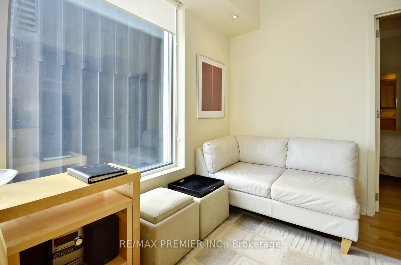 1 King Street W 1912, Toronto, ON M5H 1A1 photo 5