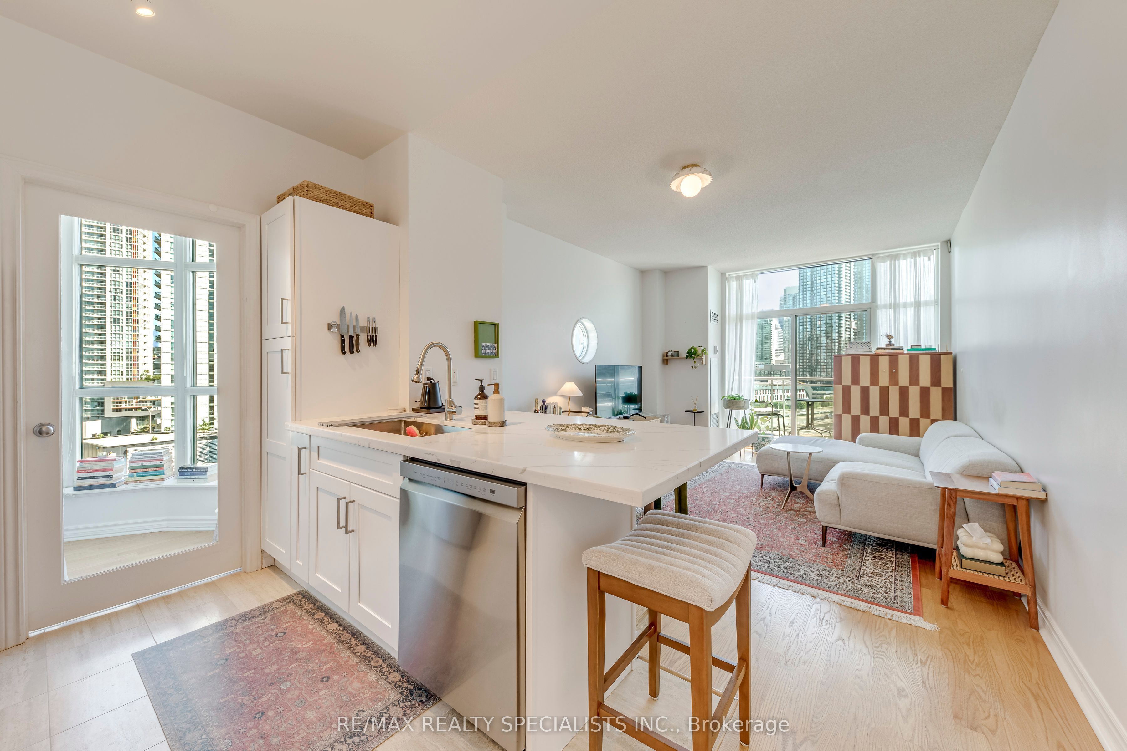 600 Queens Quay W PH03, Toronto, ON M5V 3M3 photo 3