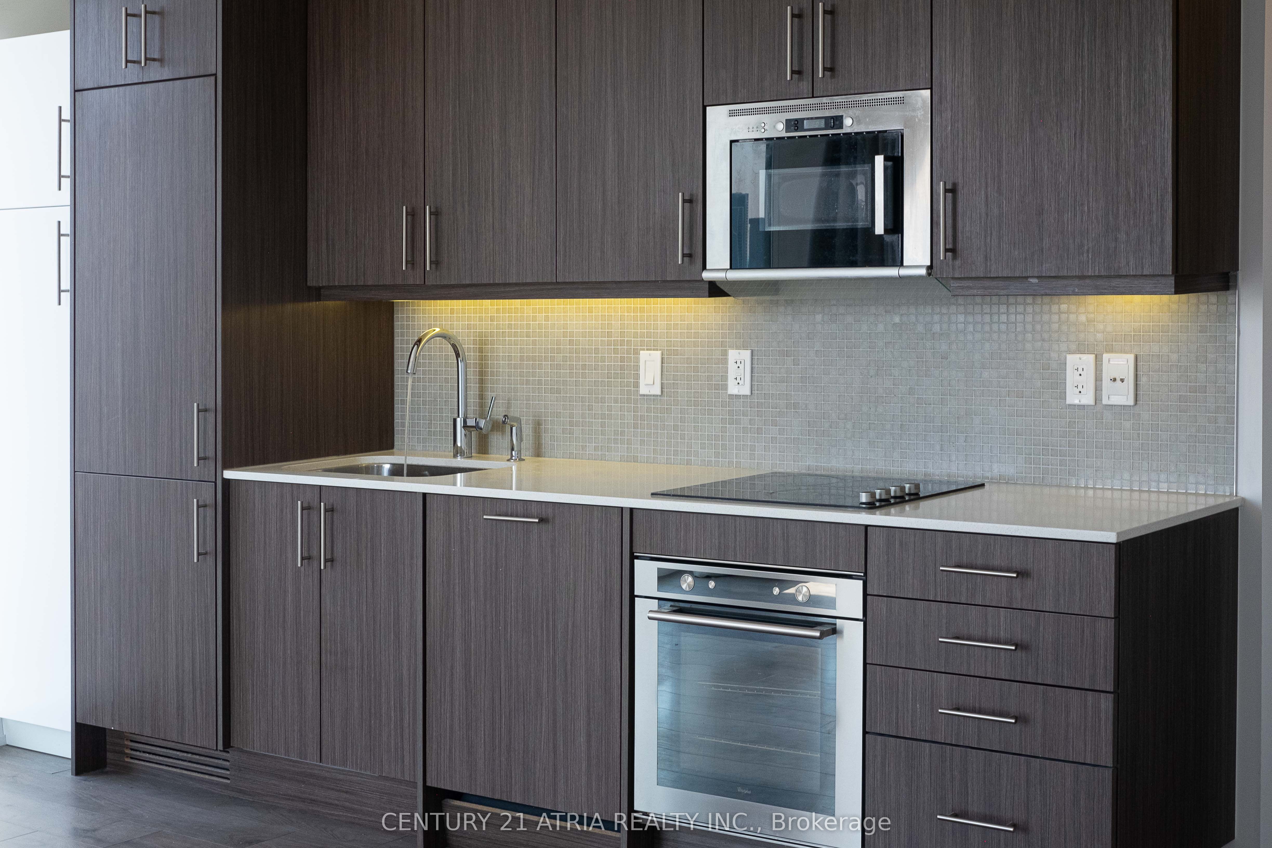 297 College Street 1209, Toronto, ON M5T 1S2 photo 4