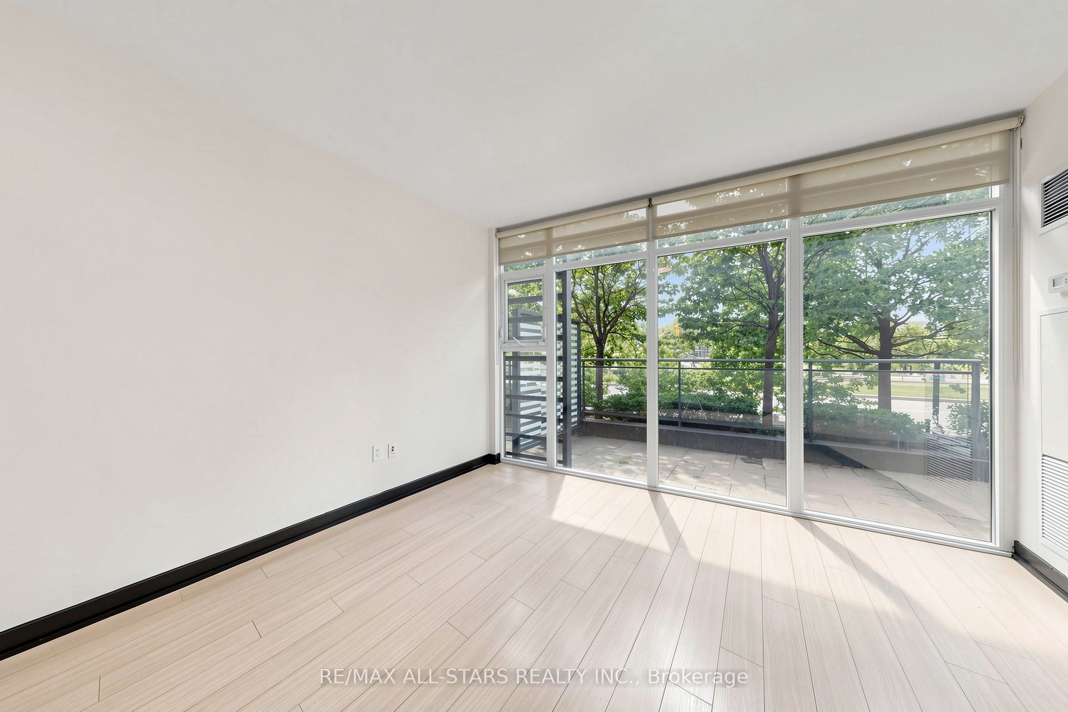 110 Fort York Boulevard G08, Toronto, ON M5V 4A7 photo 5