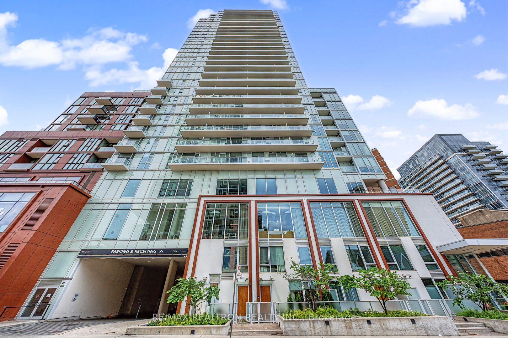 33 Helendale Avenue 102, Toronto, ON M4R 0A4 photo 3
