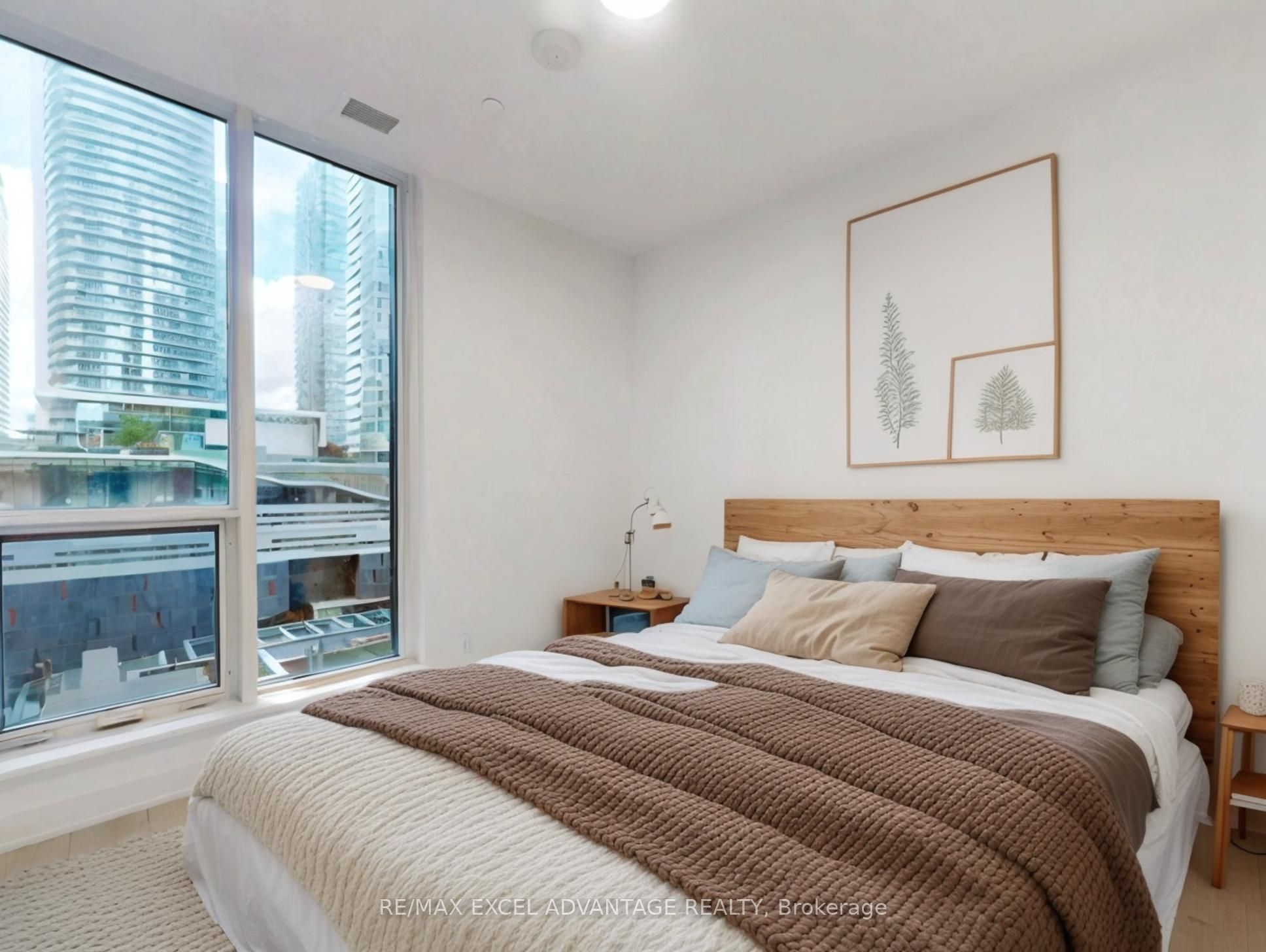 15 Mercer Street 817, Toronto, ON M5V 1H2 photo 2