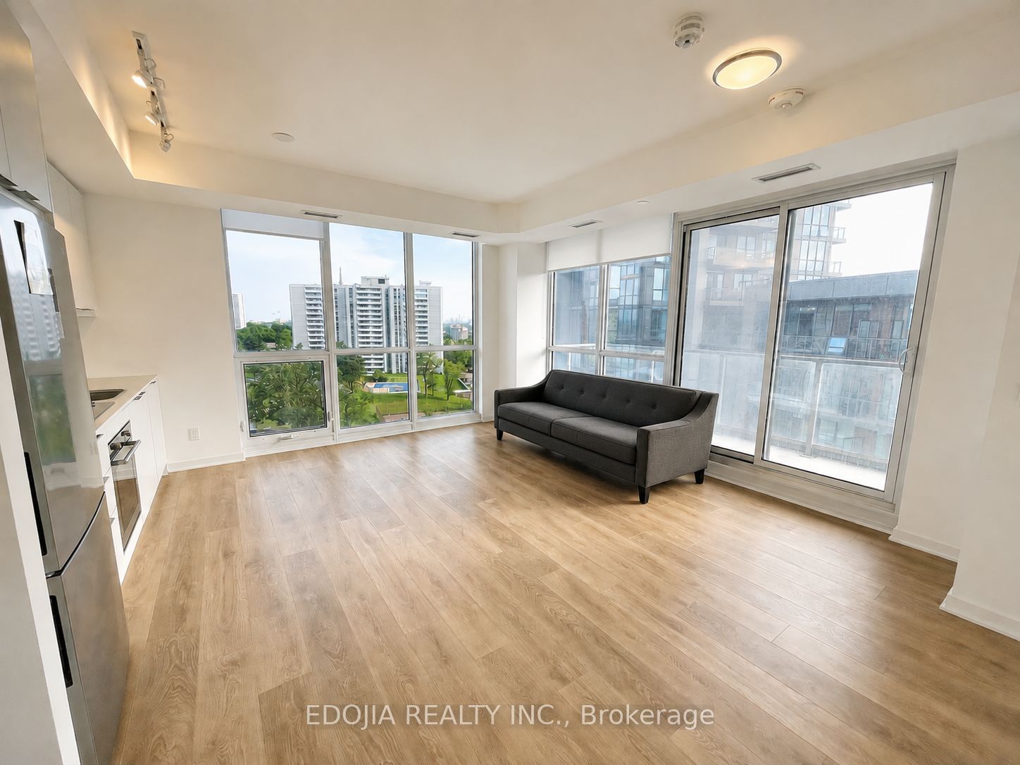 38 Forest Manor Road 707, Toronto, ON M2J 0H4 photo 3