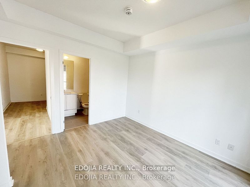 38 Forest Manor Road 707, Toronto, ON M2J 0H4 photo 4