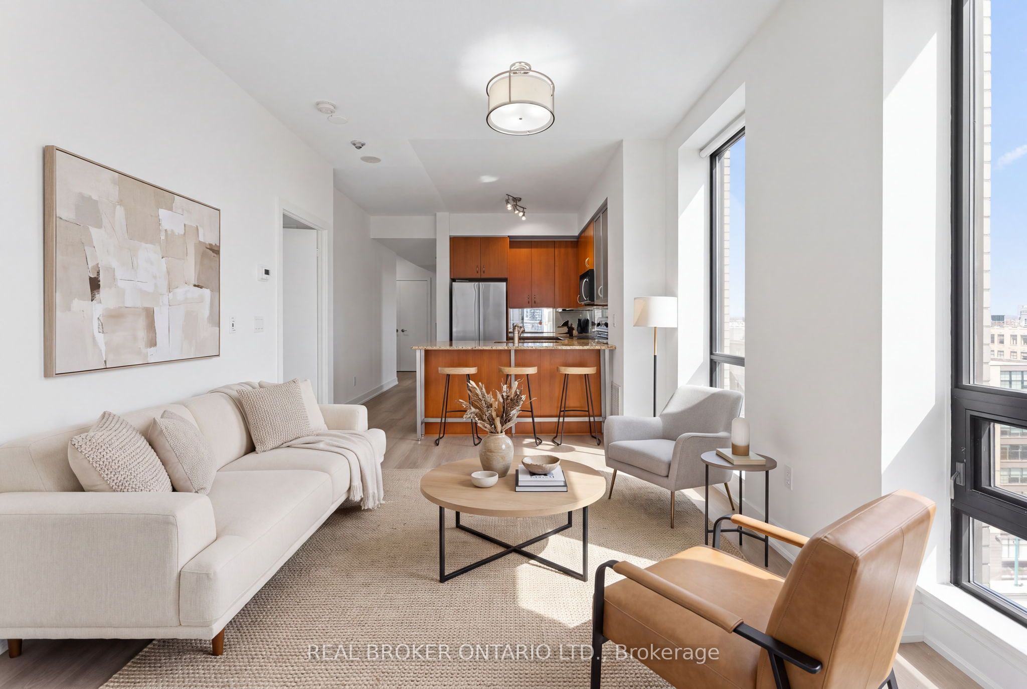 438 King Street W 1404, Toronto, ON M5V 3T9 photo 2