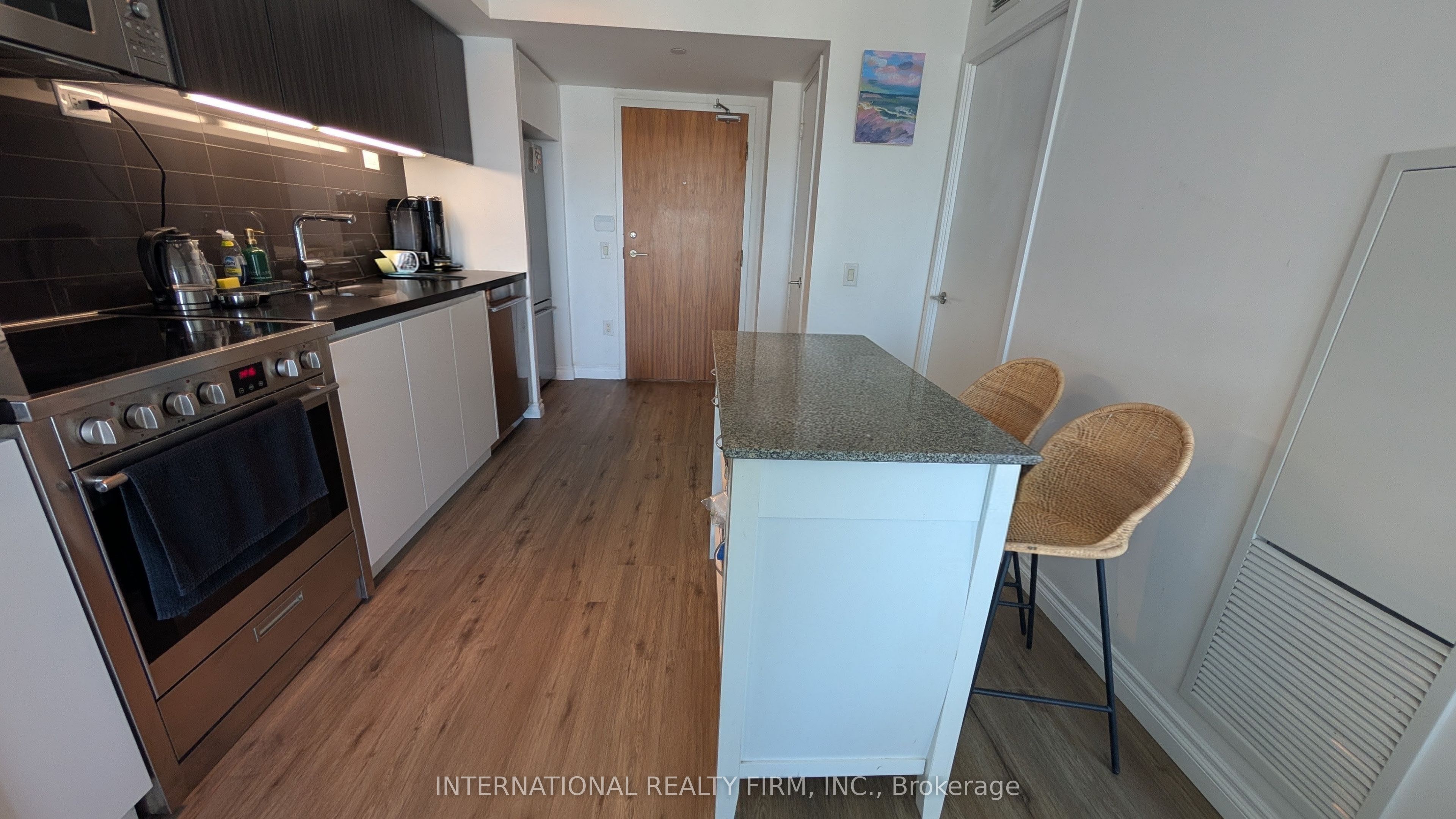 85 Queens Wharf Road 2110, Toronto, ON M5V 0J9 photo 3