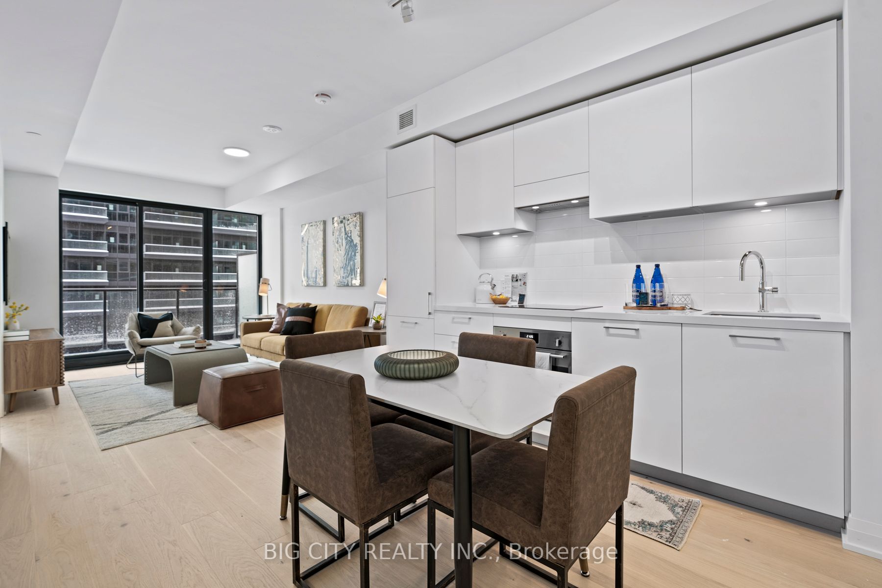 33 Frederick Todd Way 908, Toronto, ON M4G 0C9 photo 4