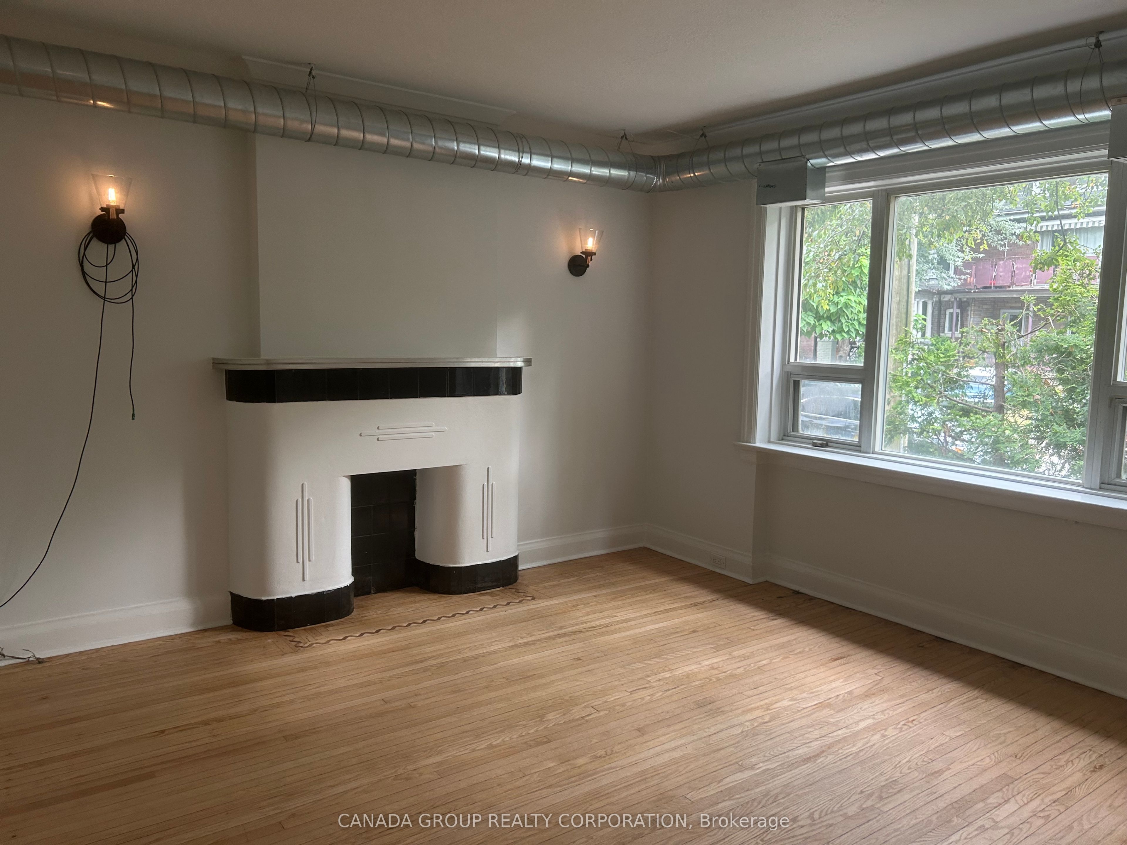 18 Delaware Avenue #4, Toronto, ON M6H 2S7 photo 4