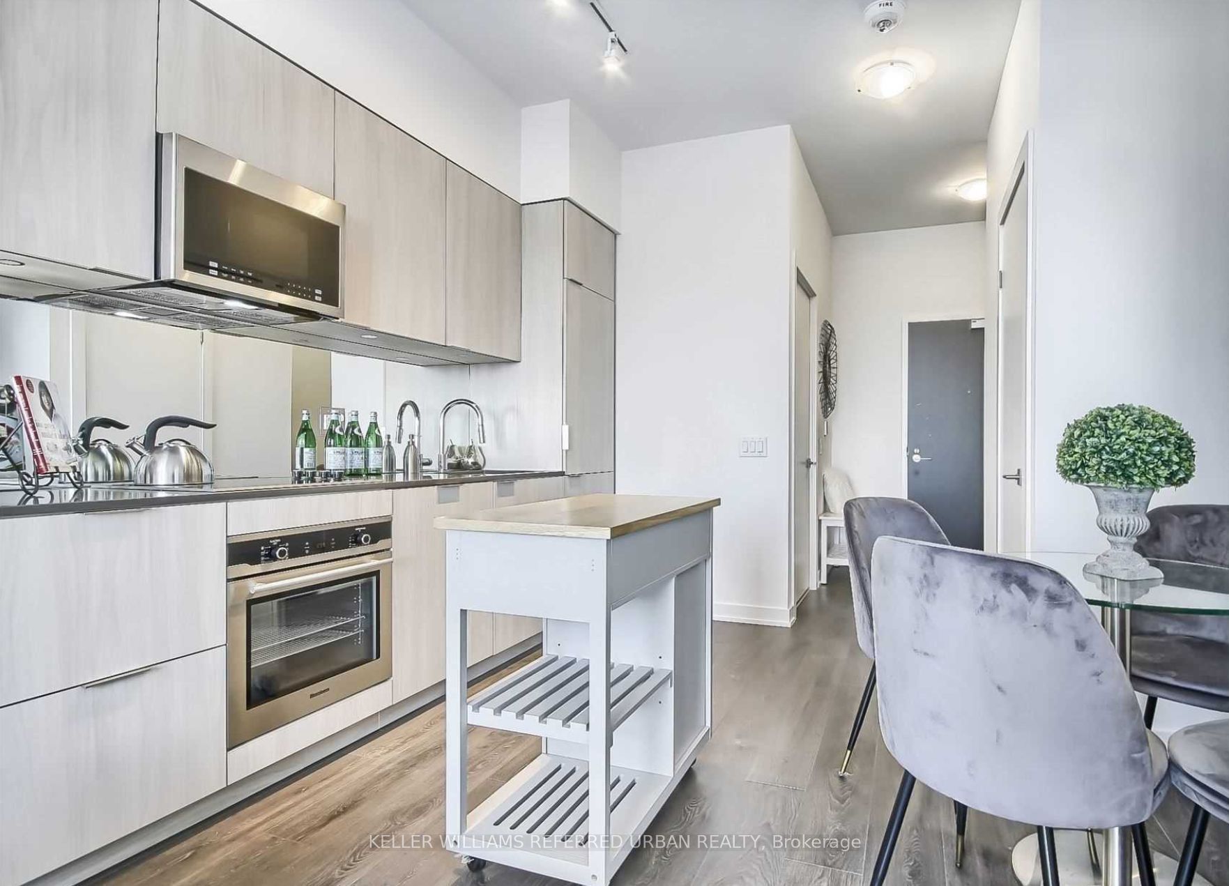 609 Avenue Road 1508, Toronto, ON M4V 2K3 photo 3
