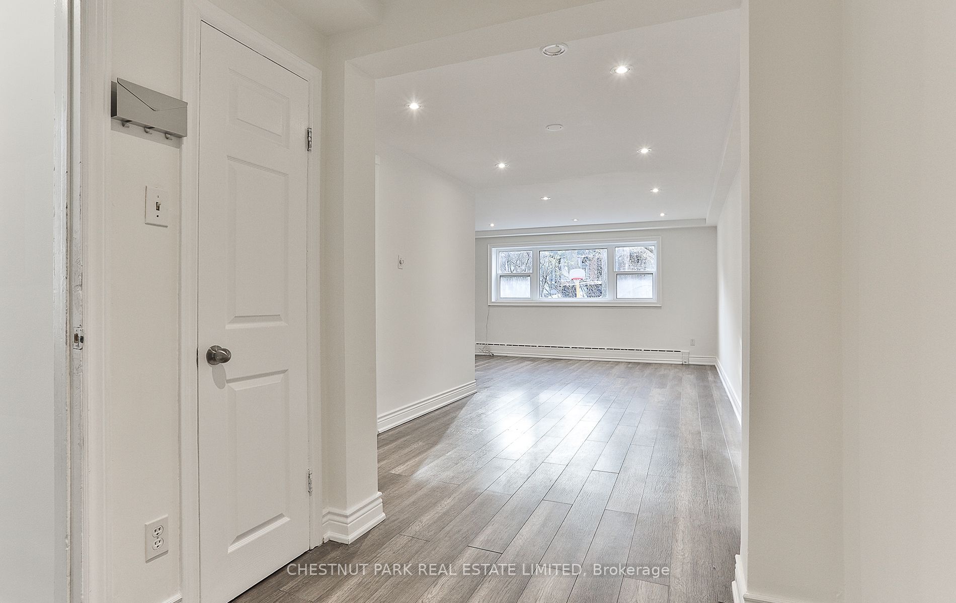 76 Walmsley Boulevard 1, Toronto, ON M4V 1X6 photo 3