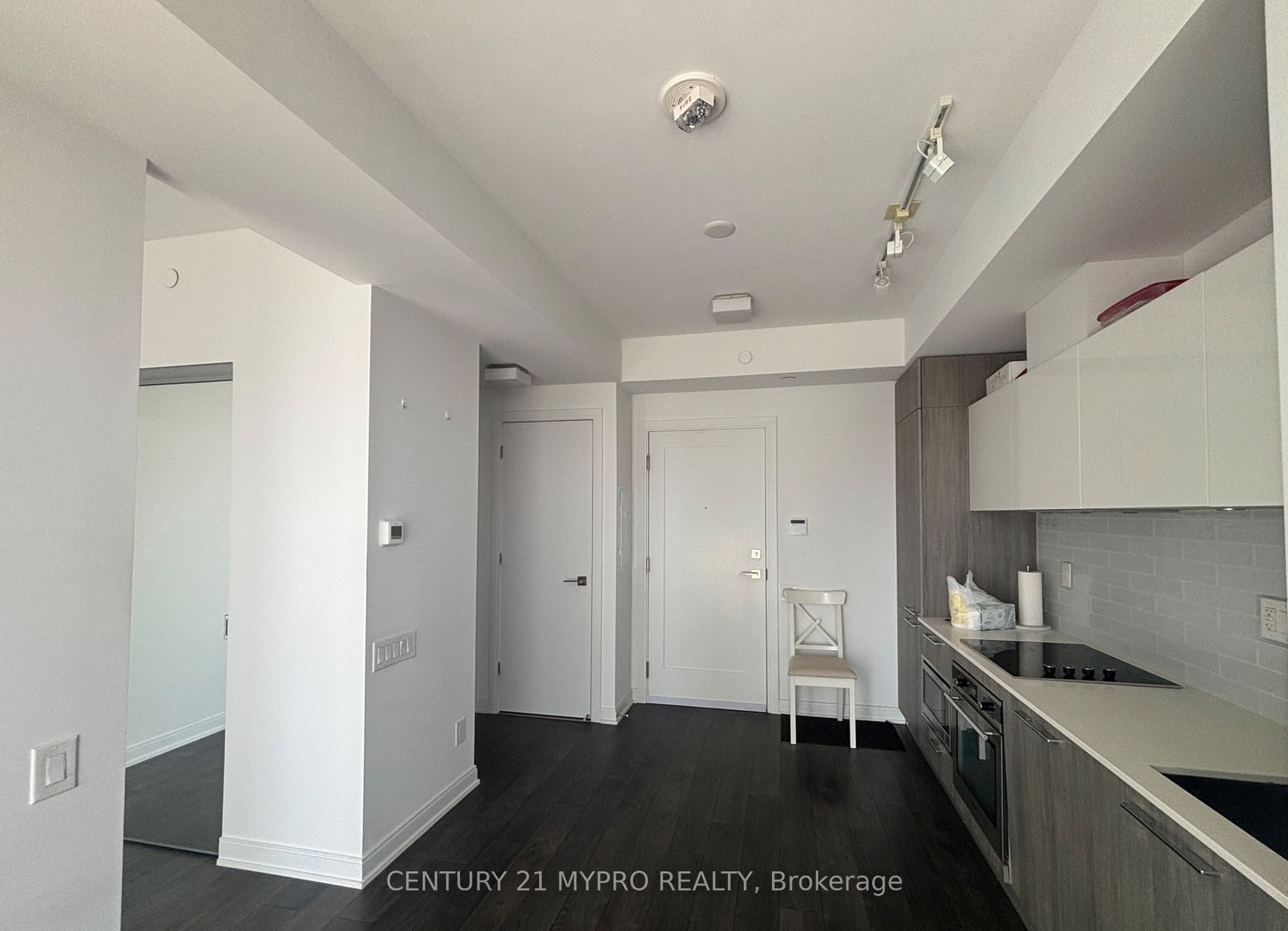 50 Charles Street E 3304, Toronto, ON M4Y 0C3 photo 3
