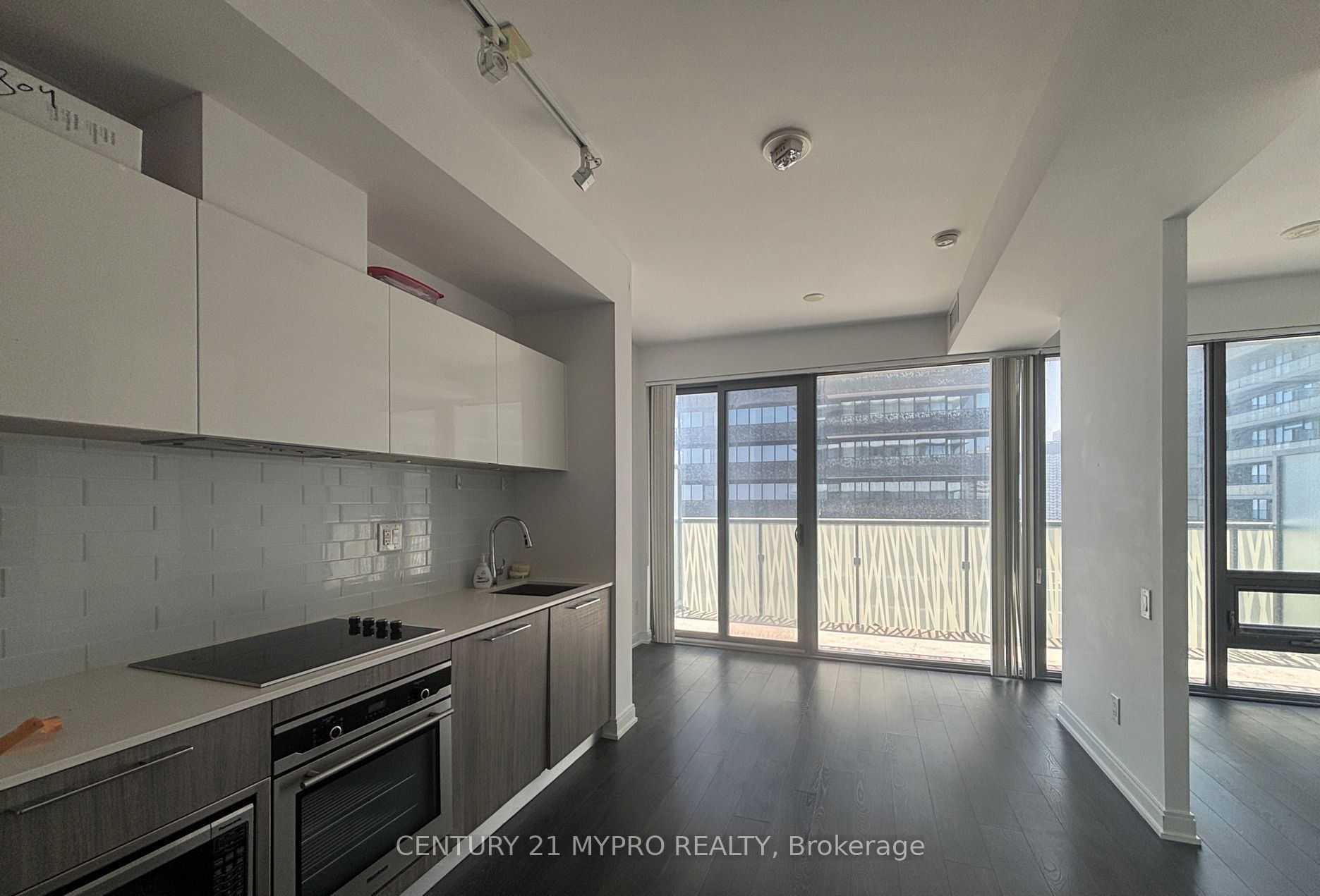 50 Charles Street E 3304, Toronto, ON M4Y 0C3 photo 5