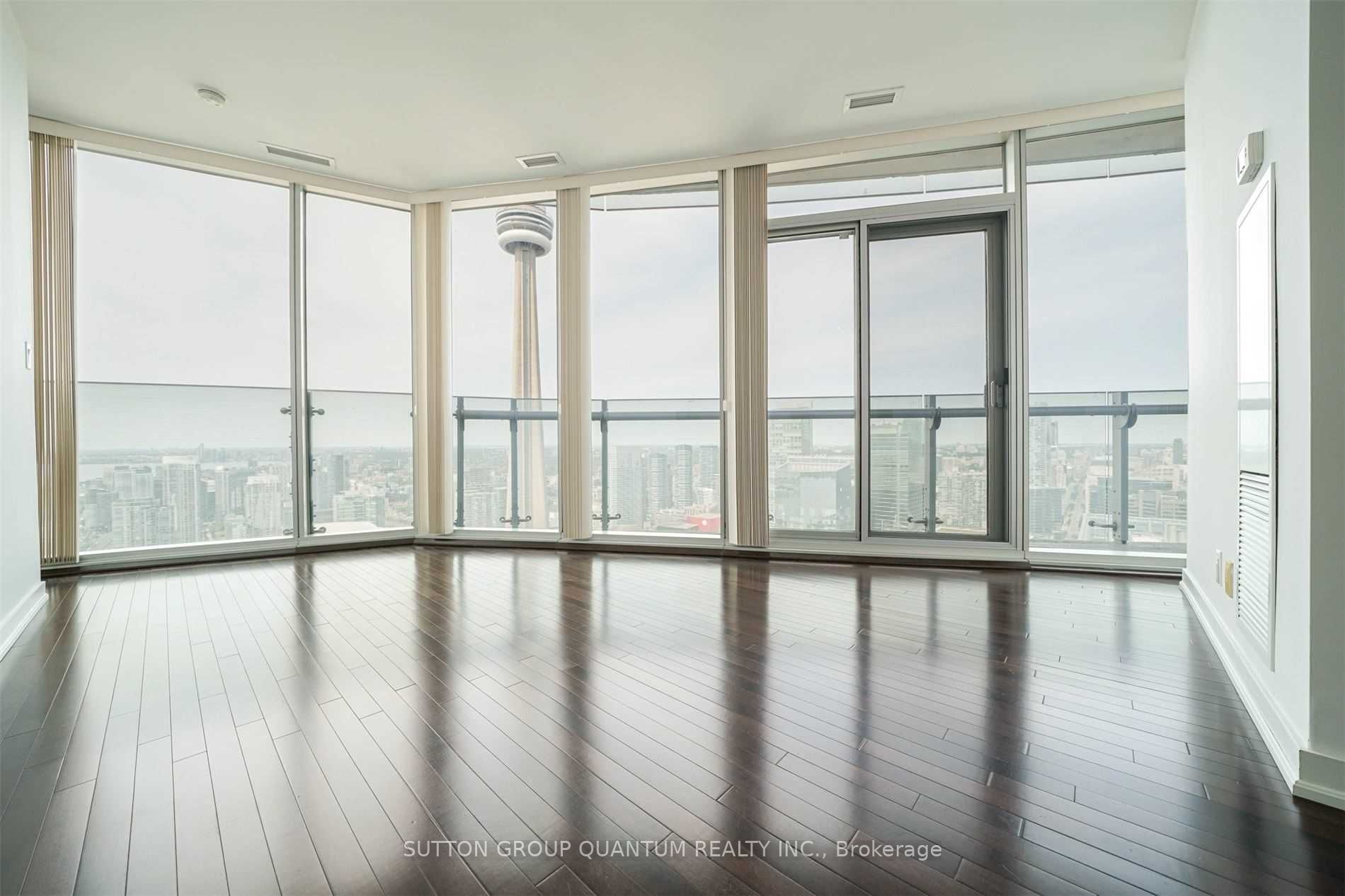 12 York Street 5207, Toronto, ON M5J 0A9 photo 5