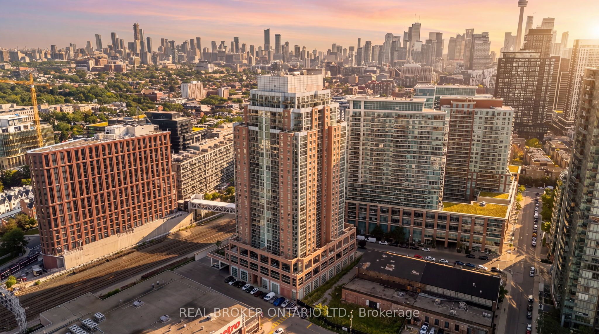125 Western Battery Road 2815, Toronto, ON M6K 3R8