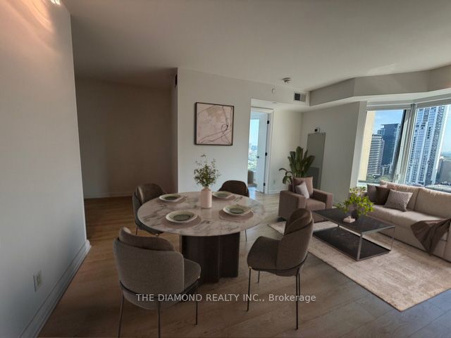 155 Yorkville Avenue 2104, Toronto, ON M5R 1C4 photo 4