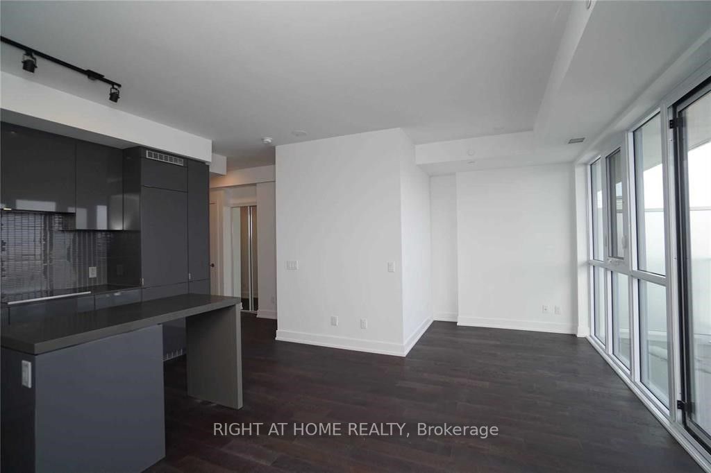 7 Grenville Street 1207, Toronto, ON M4Y 0E9 photo 3