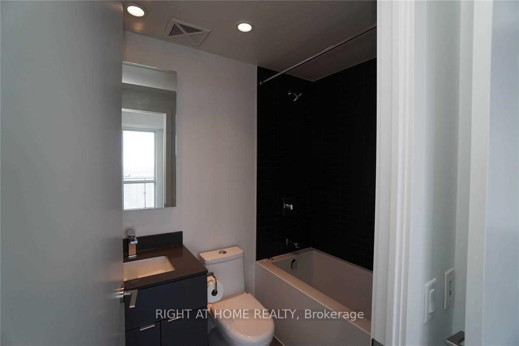 7 Grenville Street 1207, Toronto, ON M4Y 0E9 photo 5