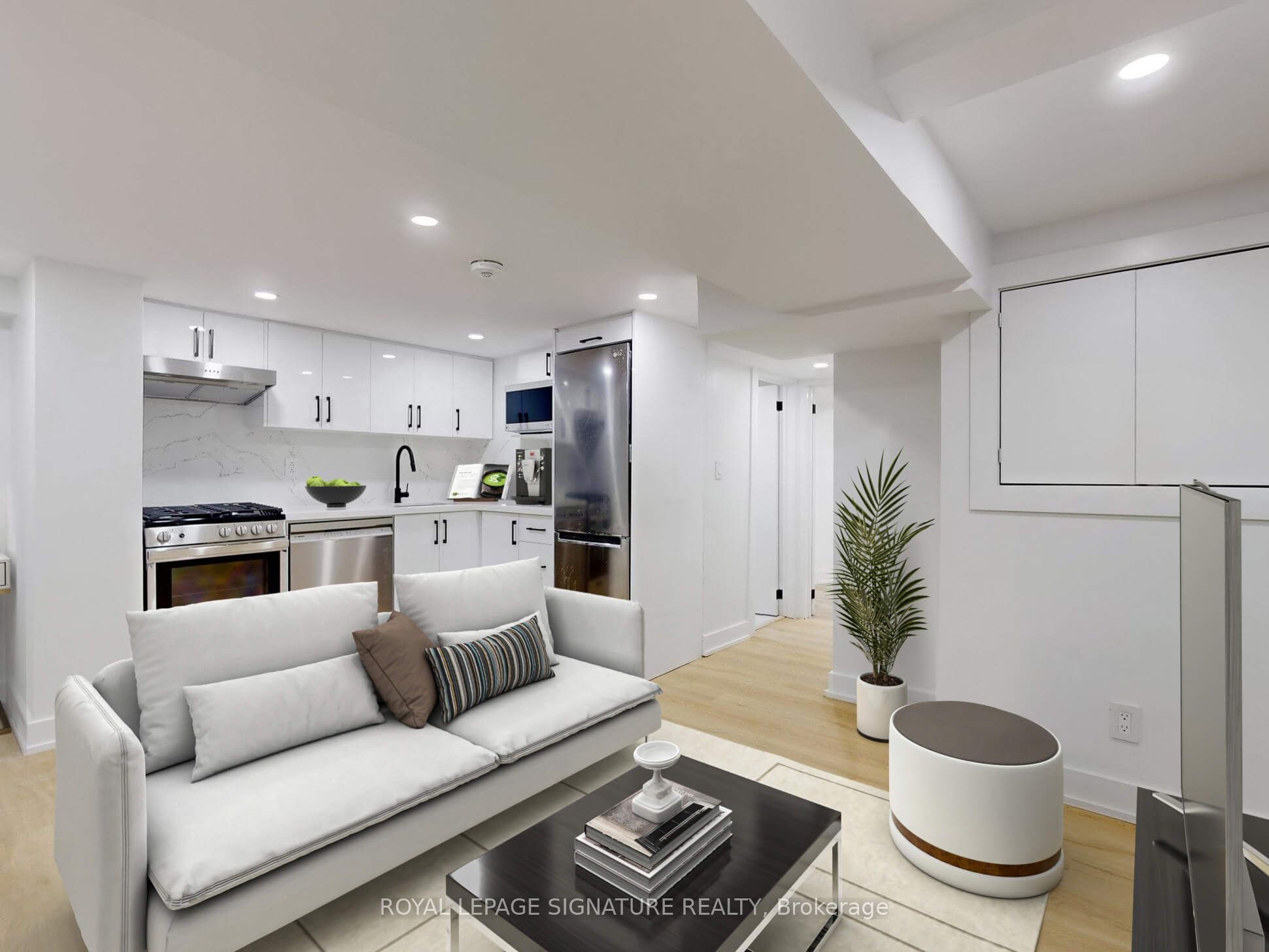 250 Major Street Lower F, Toronto, ON M5S 2L6