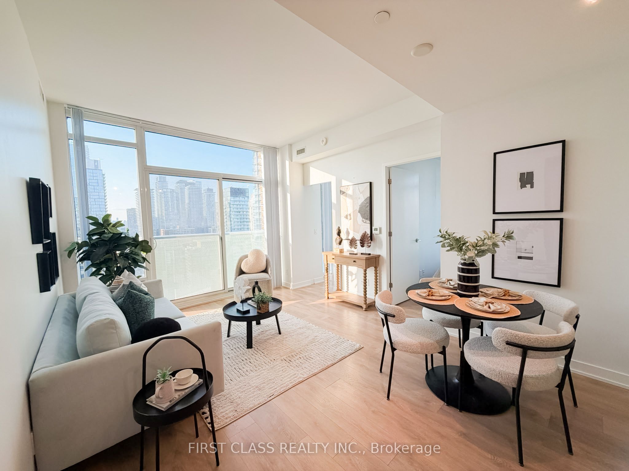 501 YONGE Street 2805, Toronto, ON M4Y 0G8 photo 4