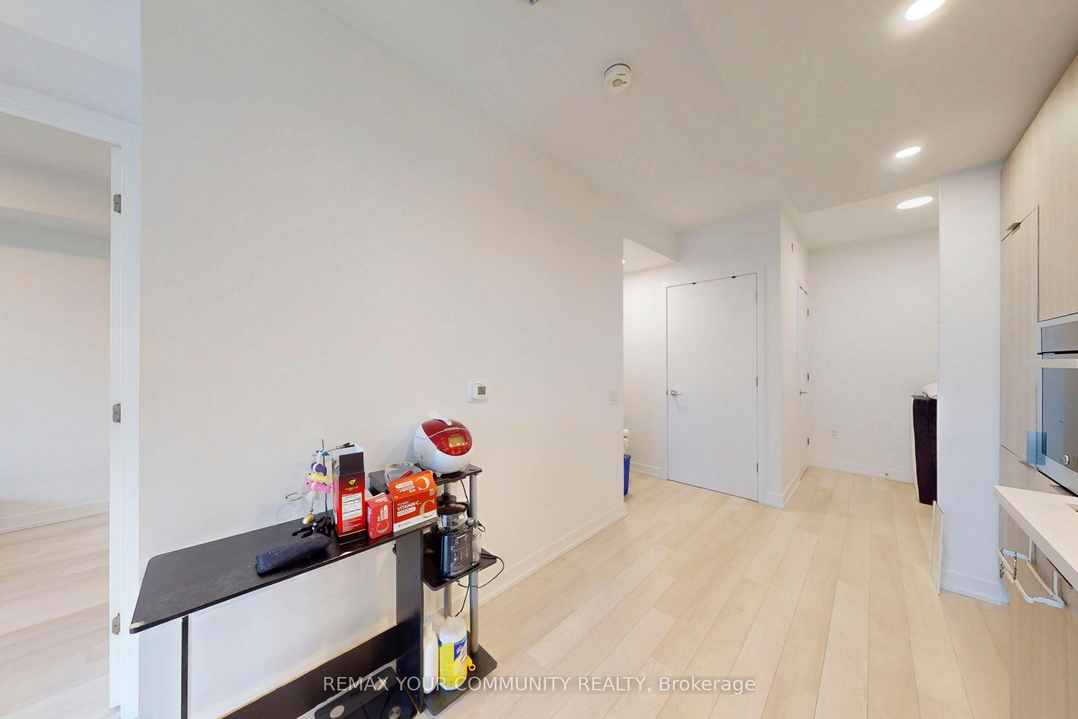 39 Roehampton Avenue 1001, Toronto, ON M4P 0G1 photo 5