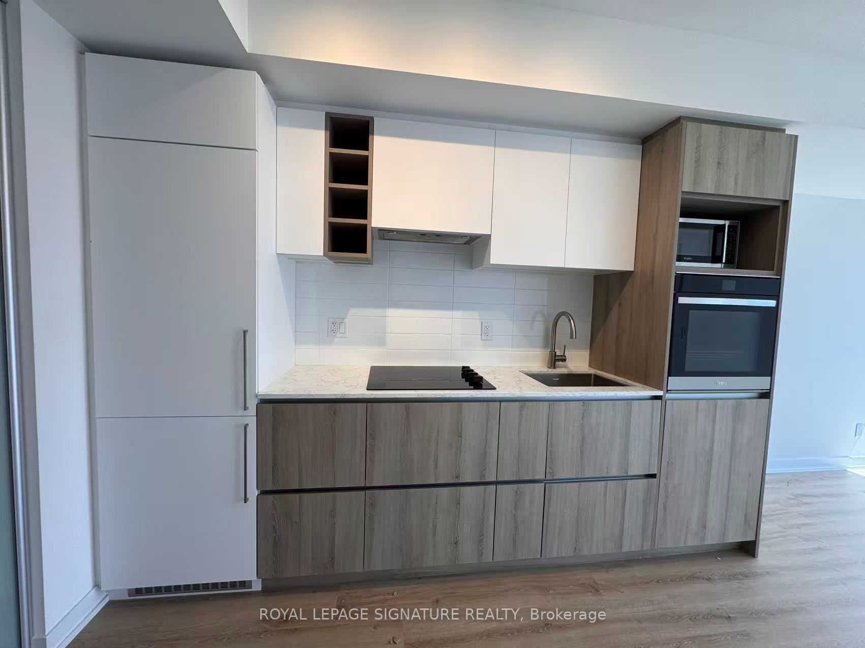 319 Jarvis Street 3201, Toronto, ON M5B 0C8 photo 2