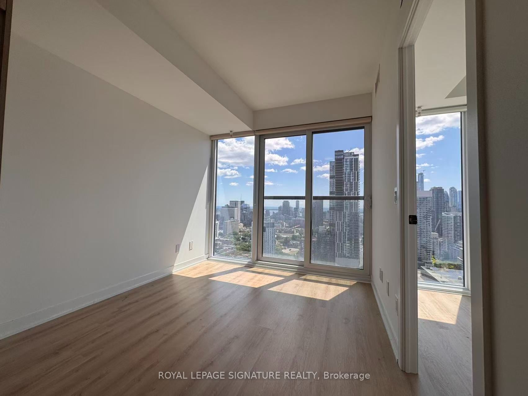 319 Jarvis Street 3201, Toronto, ON M5B 0C8 photo 4