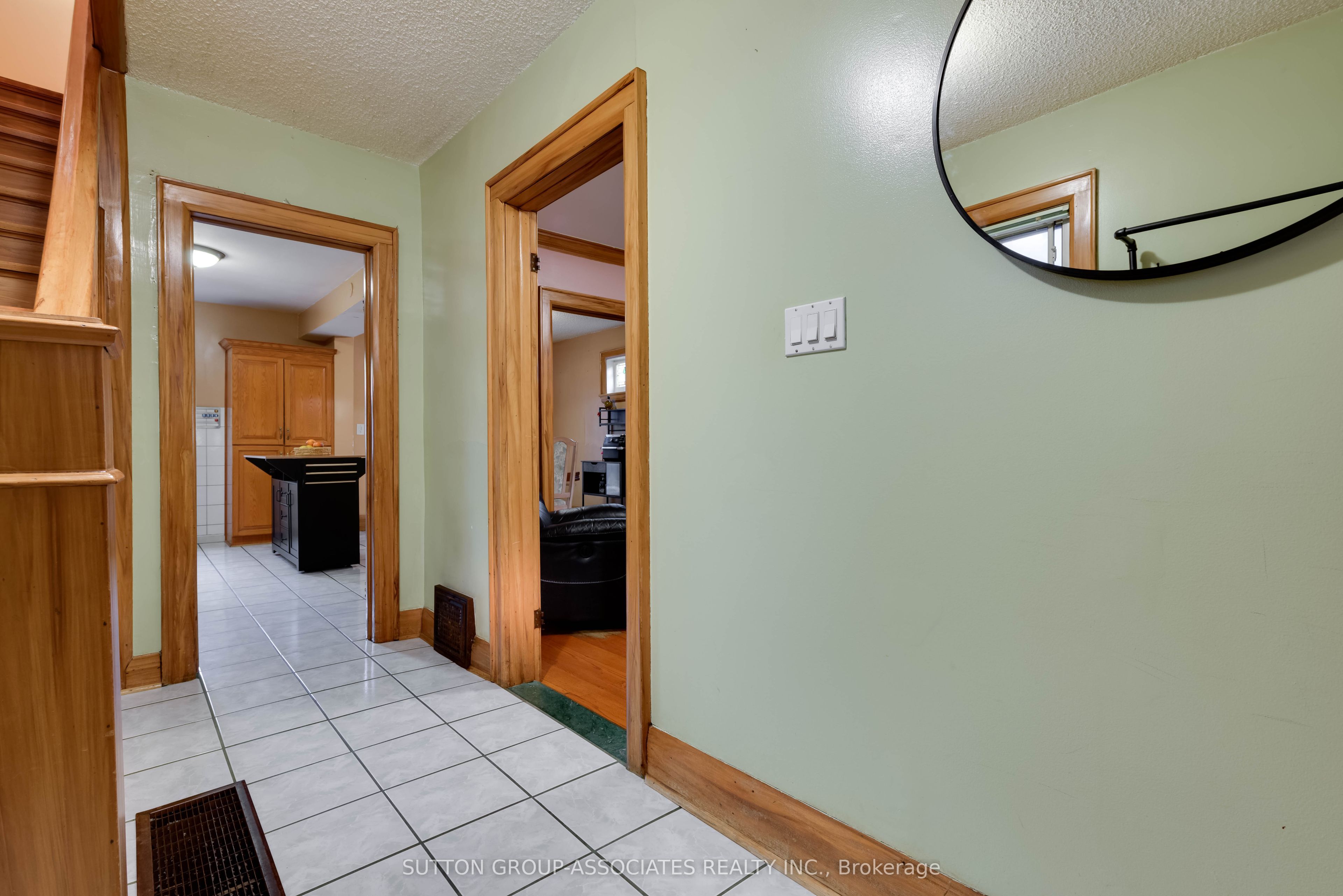 219 Atlas Avenue, Toronto, ON M6C 3P6 photo 3