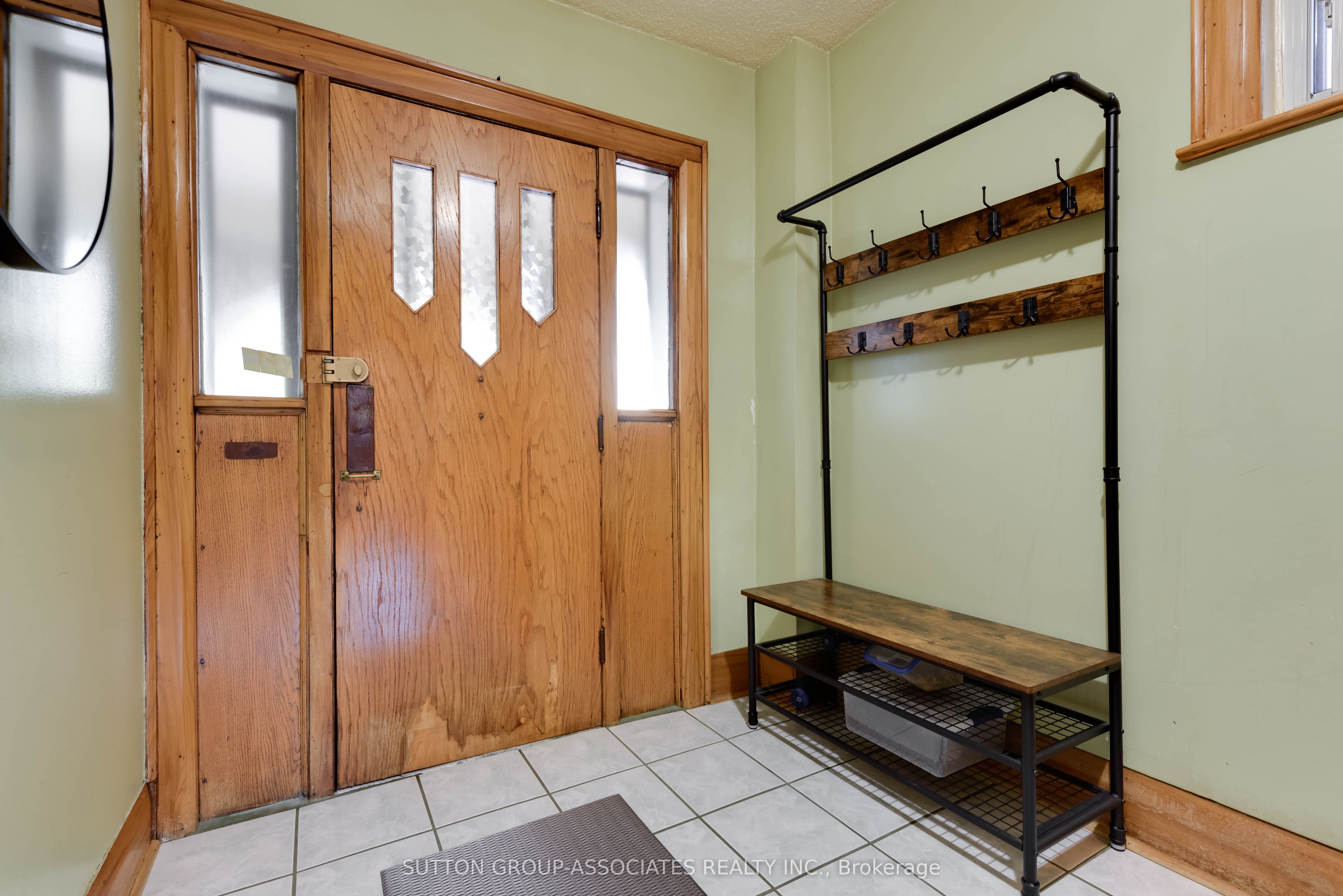 219 Atlas Avenue, Toronto, ON M6C 3P6 photo 4