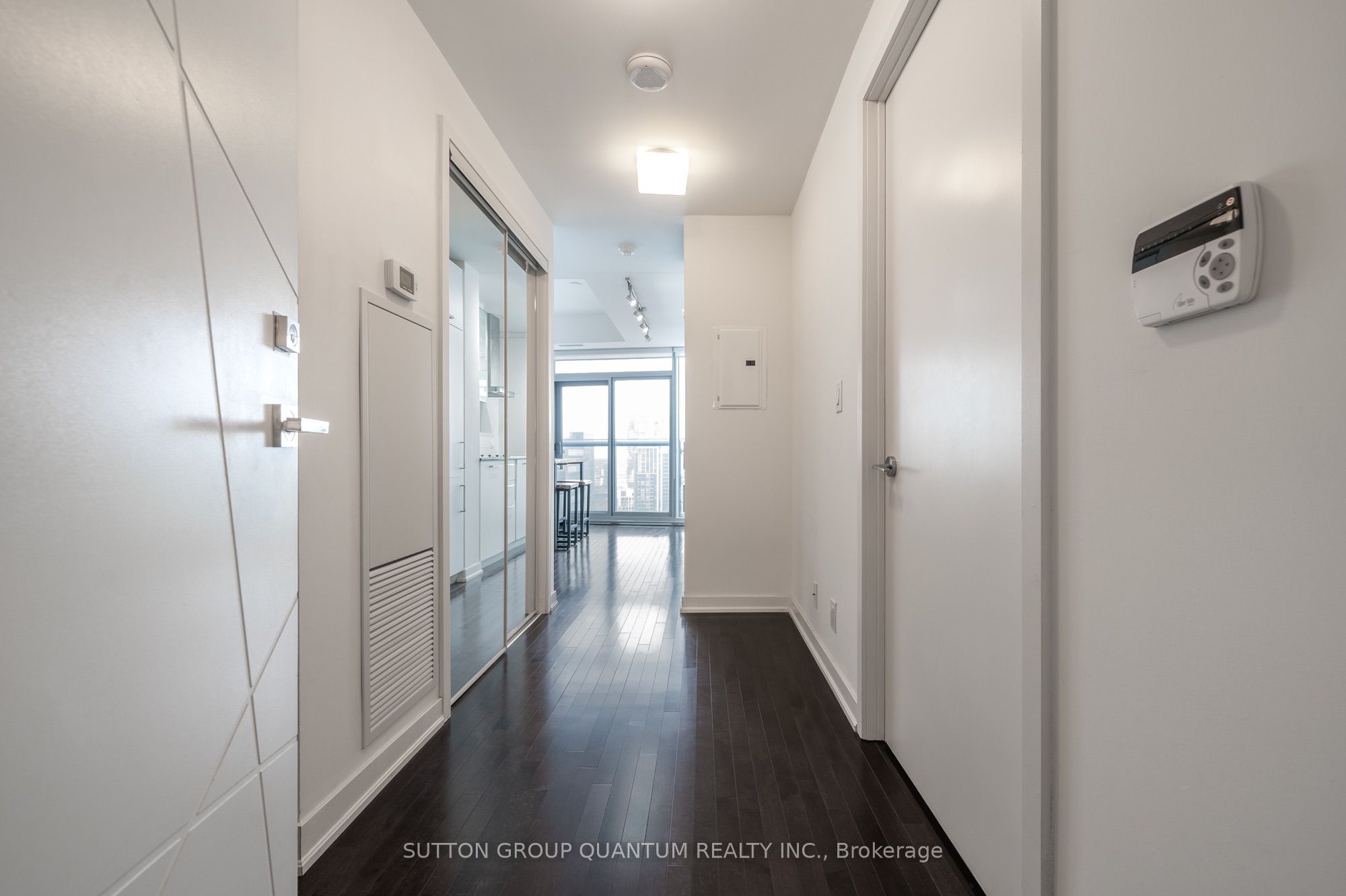 12 York Street 4901, Toronto, ON M5J 0A9 photo 2