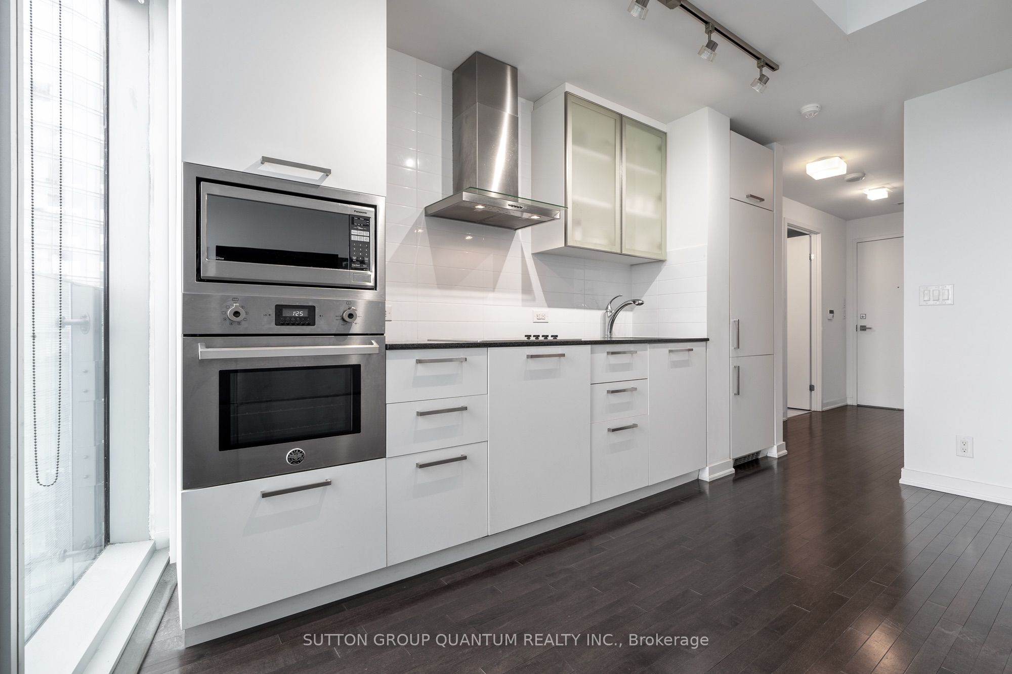 12 York Street 4901, Toronto, ON M5J 0A9 photo 5