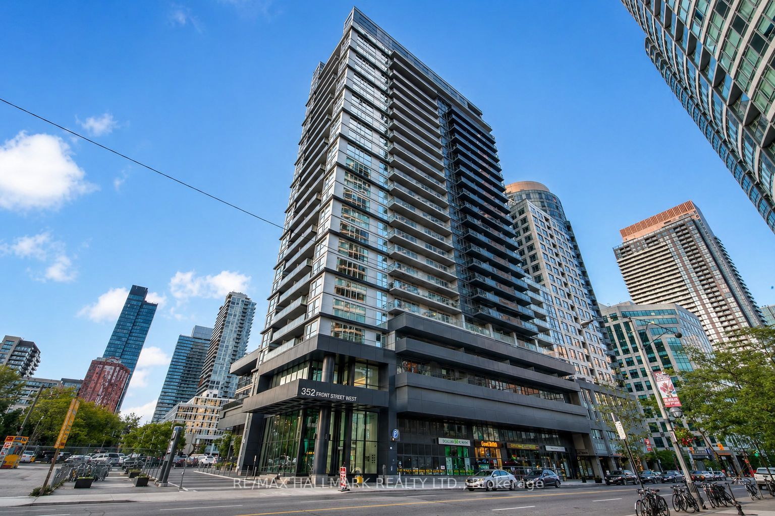 352 Front Street 103, Toronto, ON M5V 0K3 photo 2