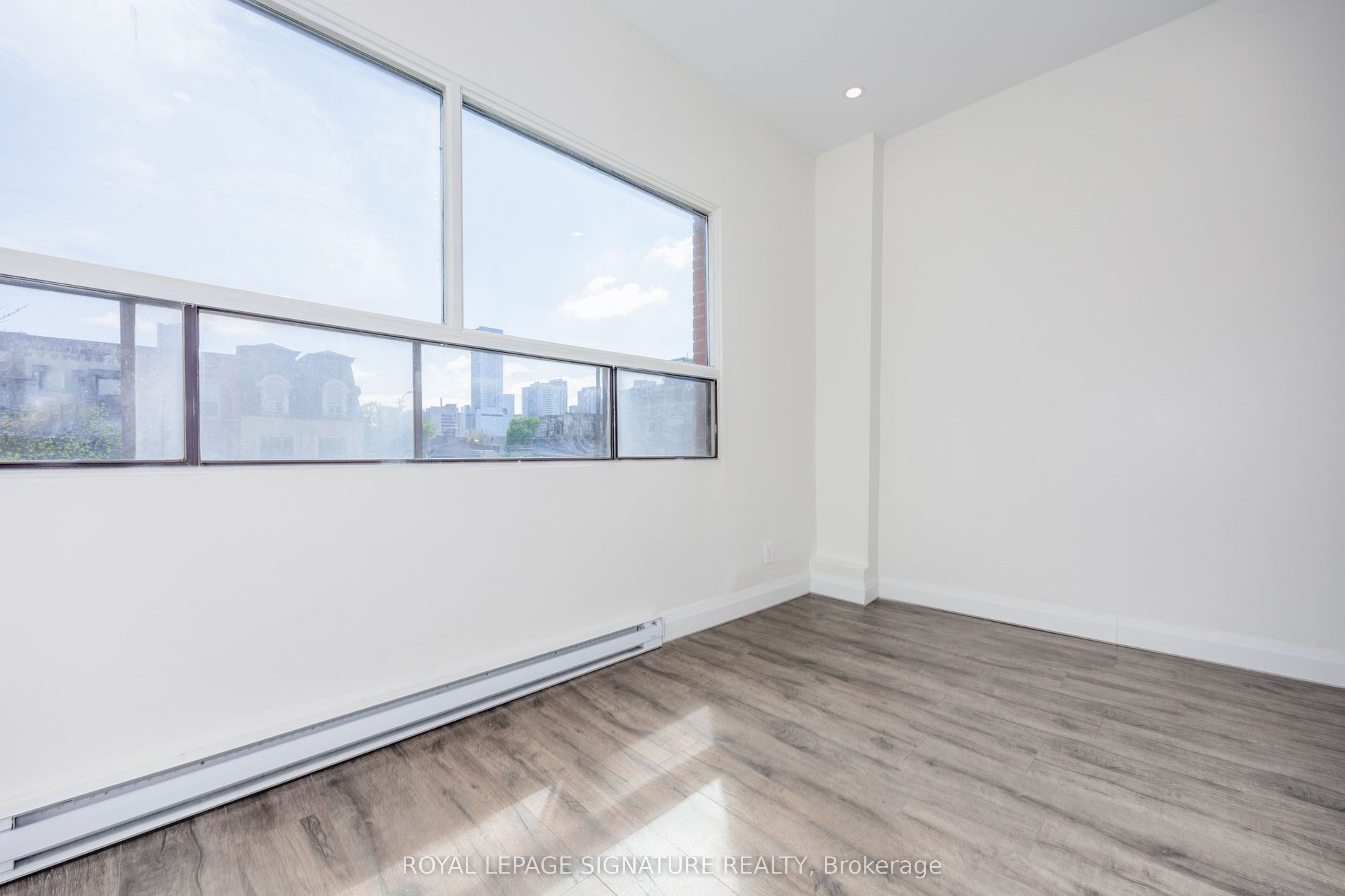 414 Spadina Avenue 2nd Floor, Toronto, ON M5T 2G7 photo 5
