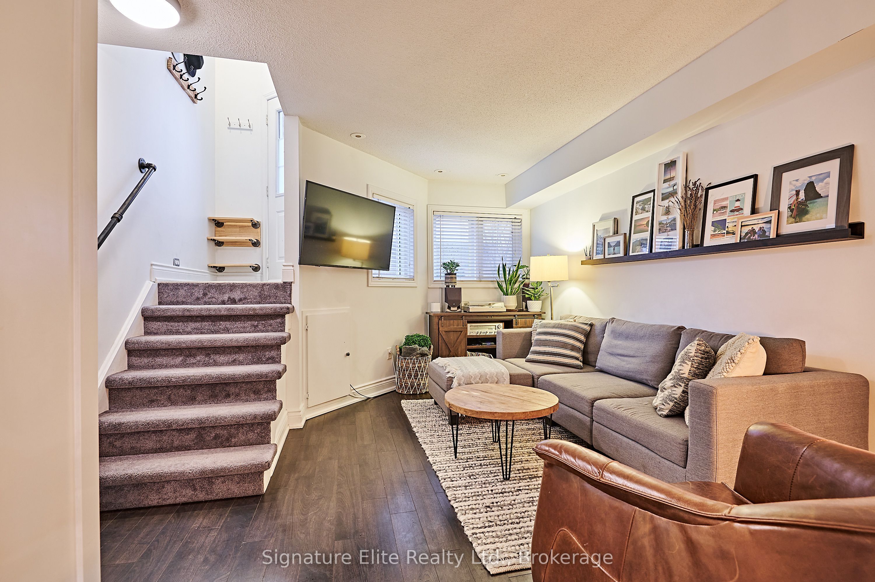 50 Merchant Lane 104, Toronto, ON M6P 4J6 photo 5