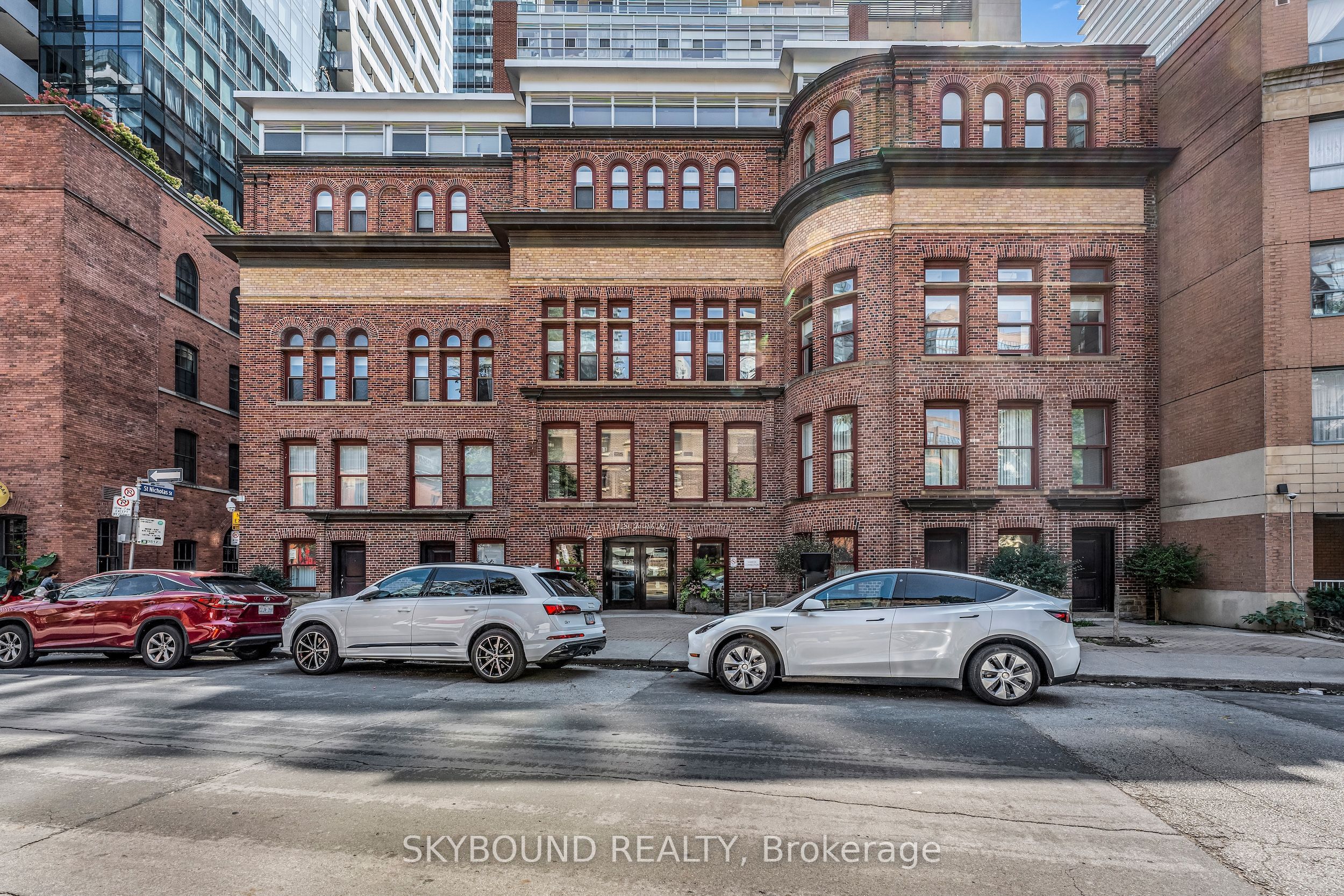 11 St Joseph Street 505, Toronto, ON M4Y 1J8 photo 2