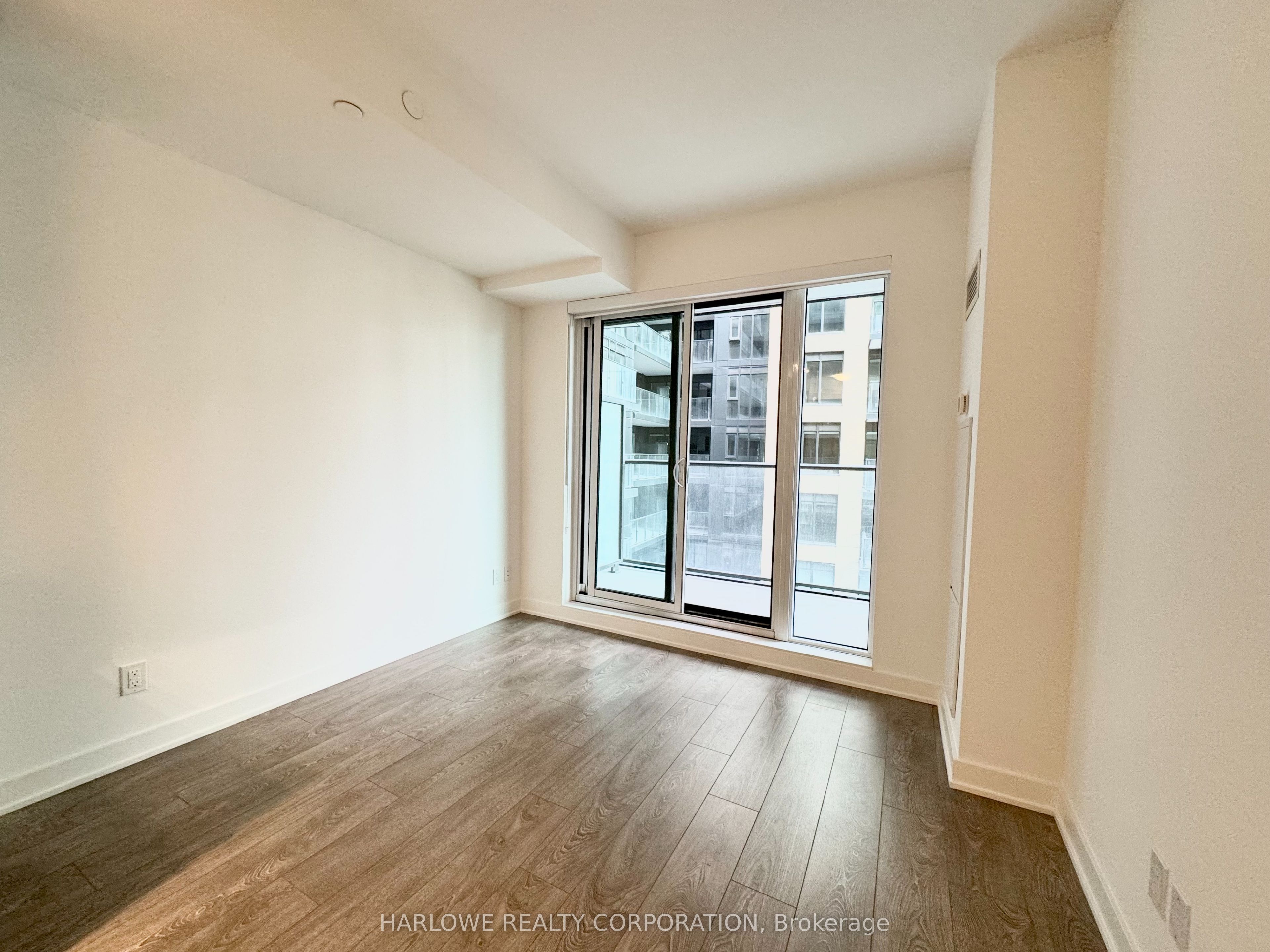 543 Richmond Street W 821, Toronto, ON M5V 0W9 photo 2
