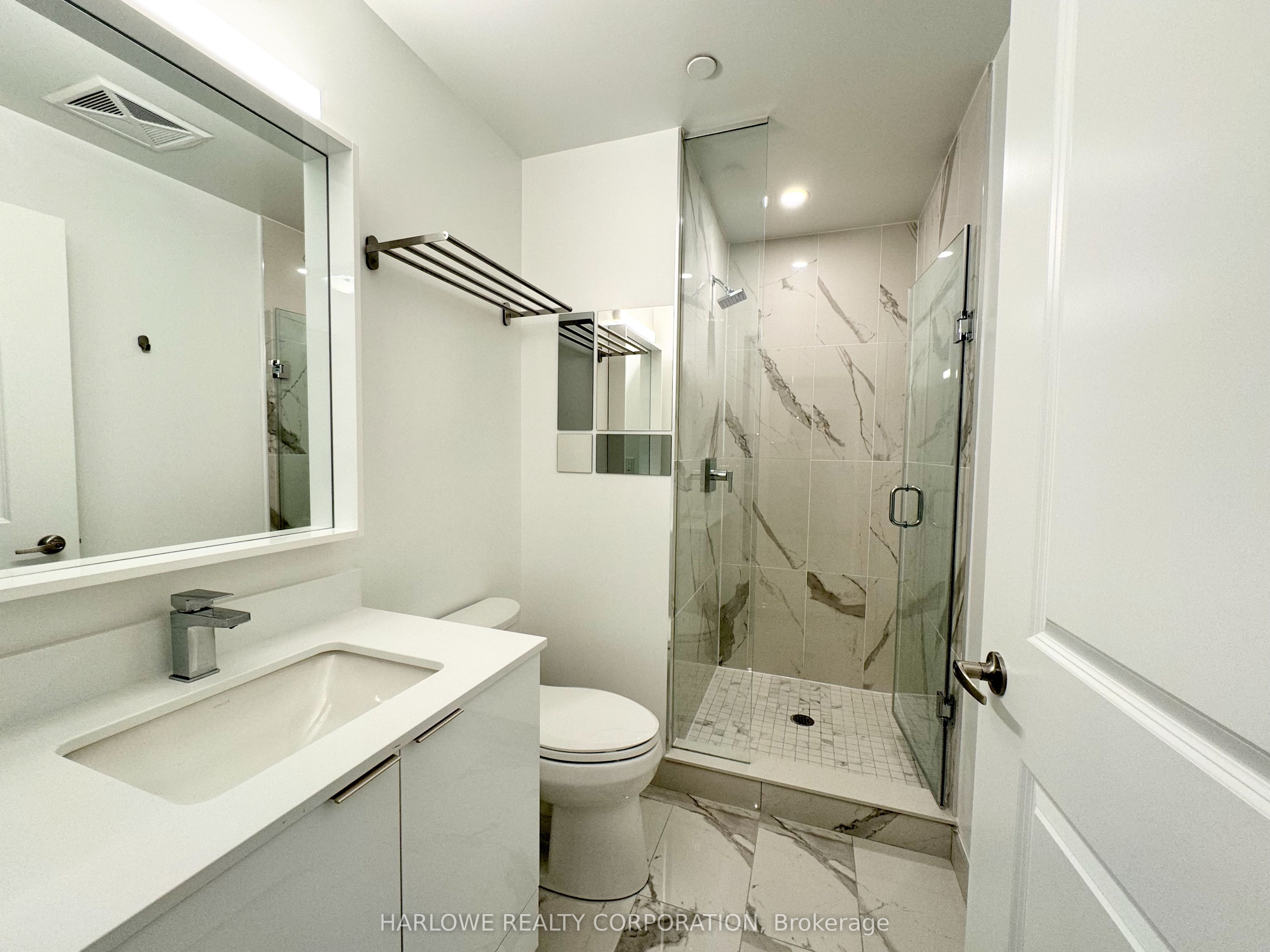 543 Richmond Street W 821, Toronto, ON M5V 0W9 photo 5