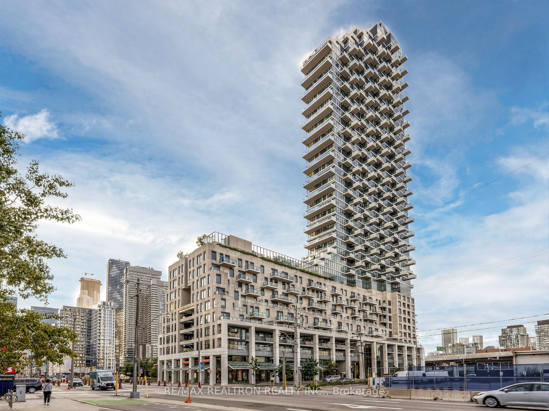 12 Bonnycastle Street 906, Toronto, ON M5A 3T7 photo 3
