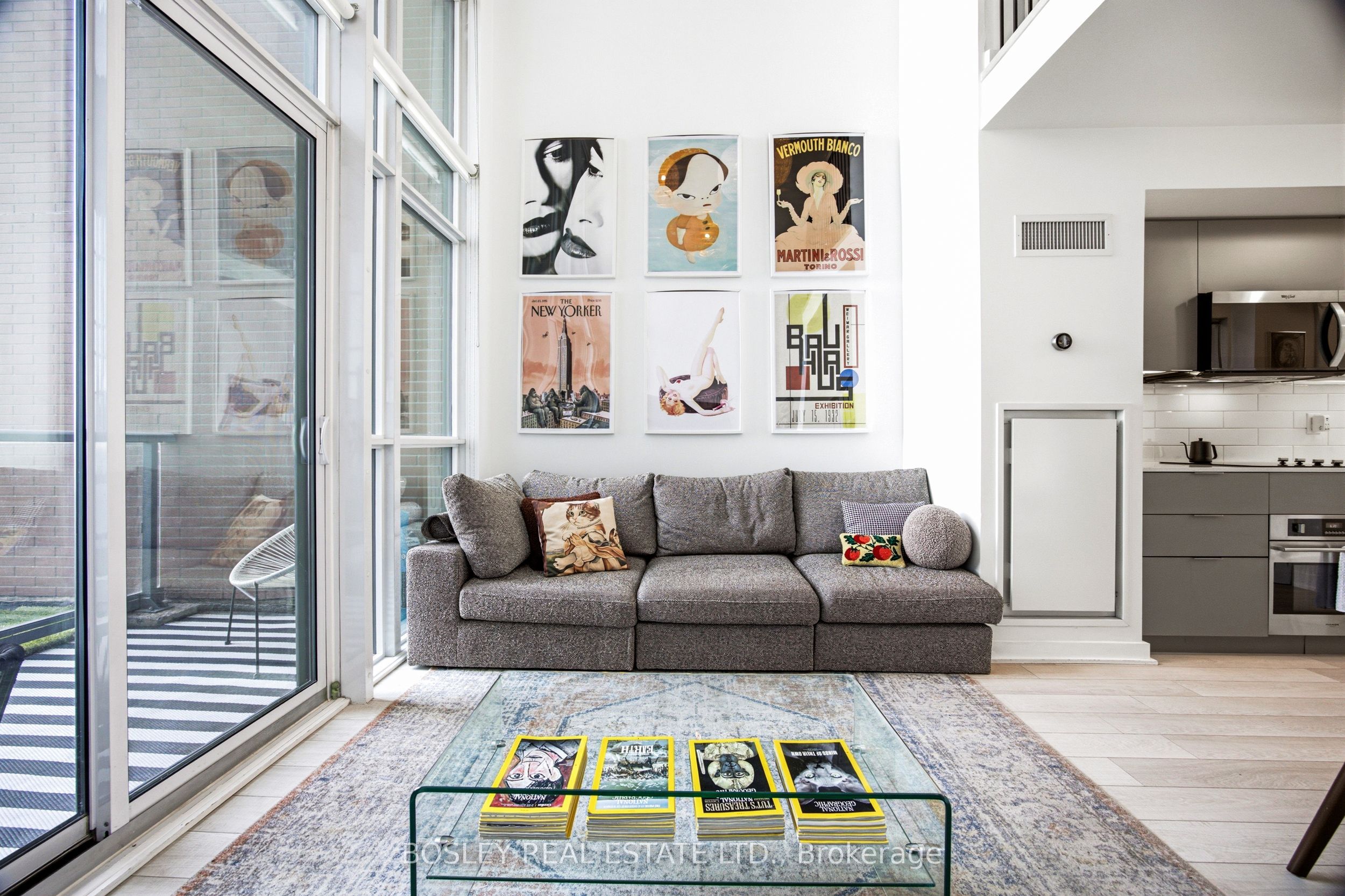 5 Hanna Avenue 302, Toronto, ON M6K 0B3